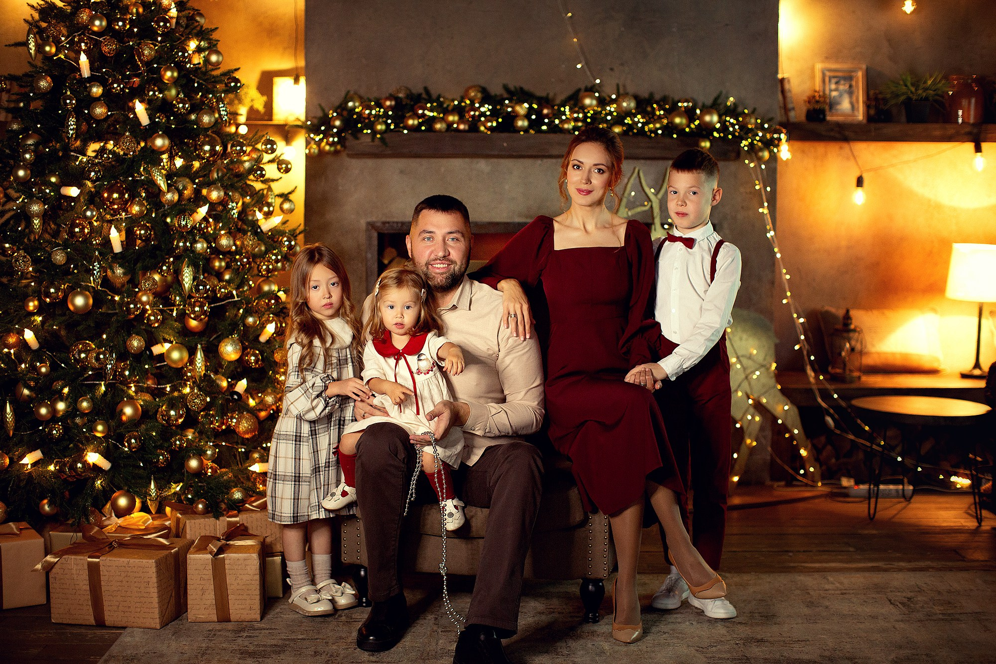 Новогодняя праздничная Фотосессия в студии. Семейный фотограф Татьяна Надеждина | Москва, Московская область, Ярославль
