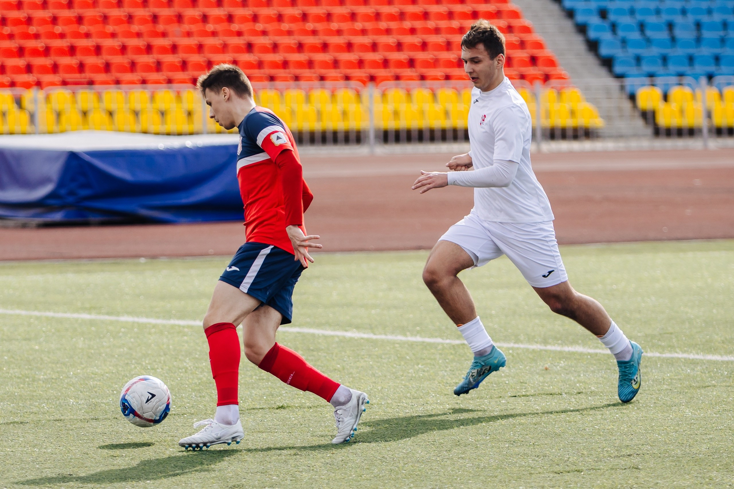 ФК «Металлург-Магнитогорск» vs ФК «ОСШ-Челябинск-М» // 05.04.25. Денис Прохоров Фотограф в г. Магнитогорск