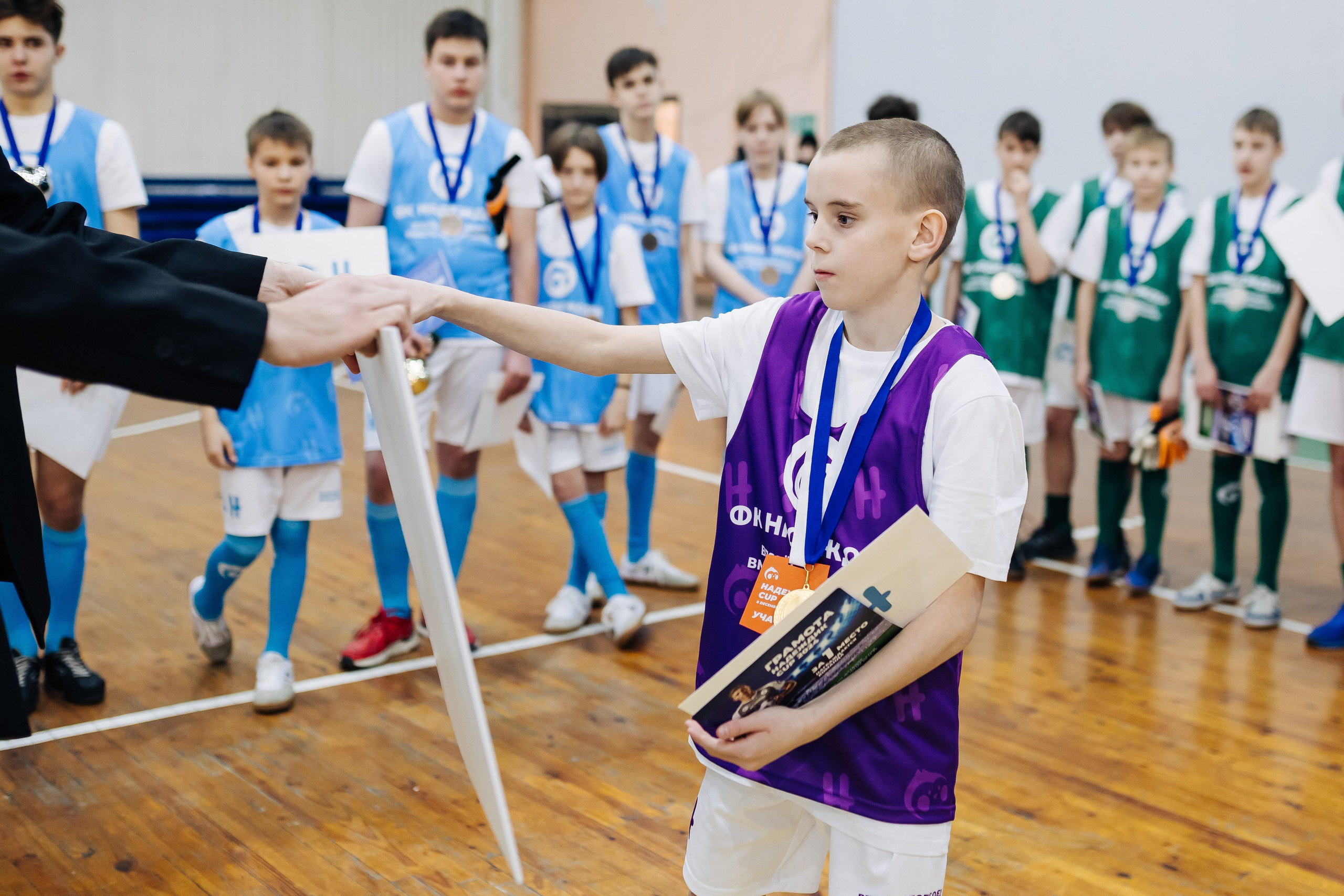 Турнир по футболу среди команд школ-интернатов Магнитогорска «Надеждик CUP» // 08.12.2024. Денис Прохоров Фотограф в г. Магнитогорск