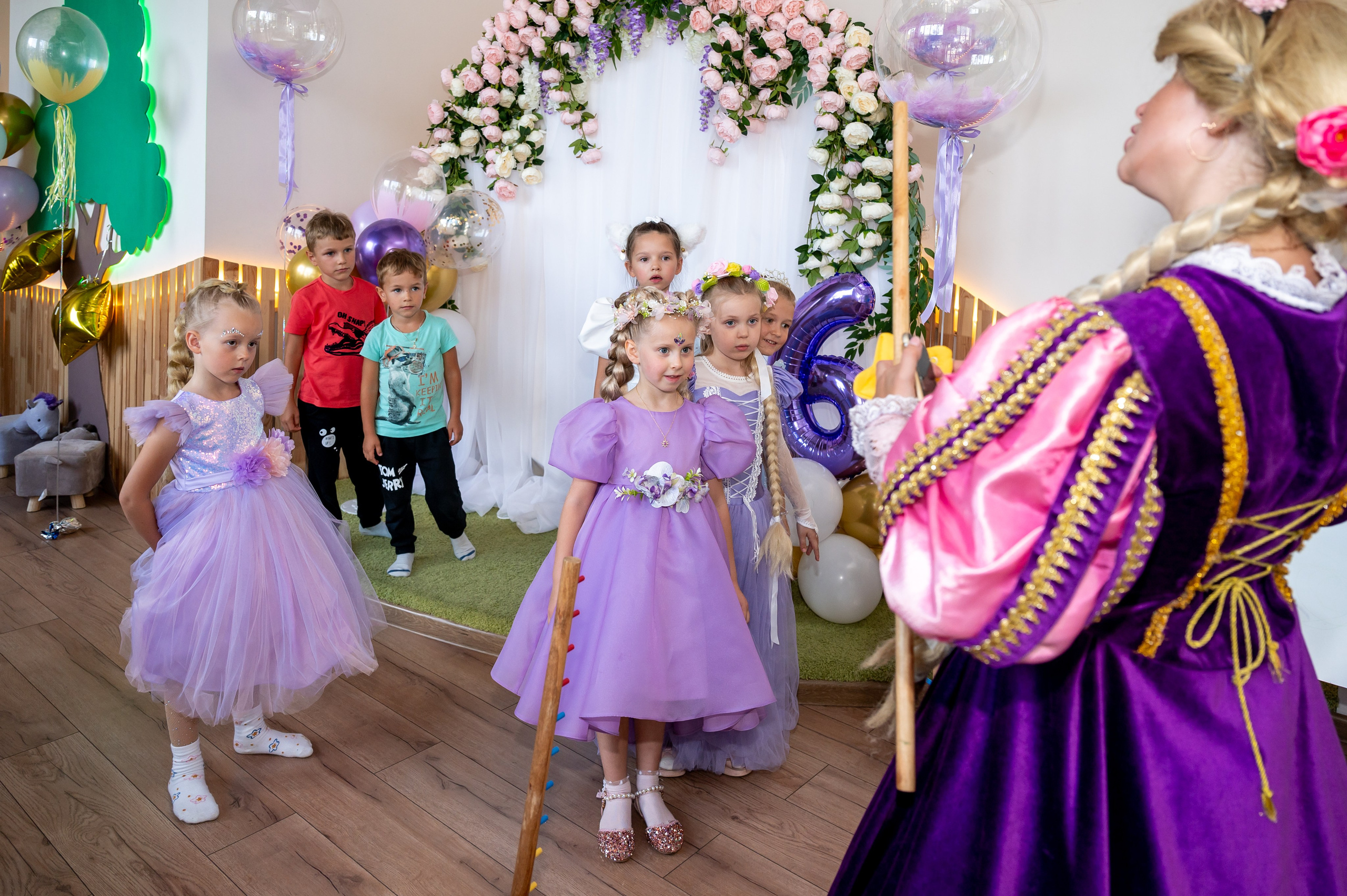 ДР в лофте с фокусником