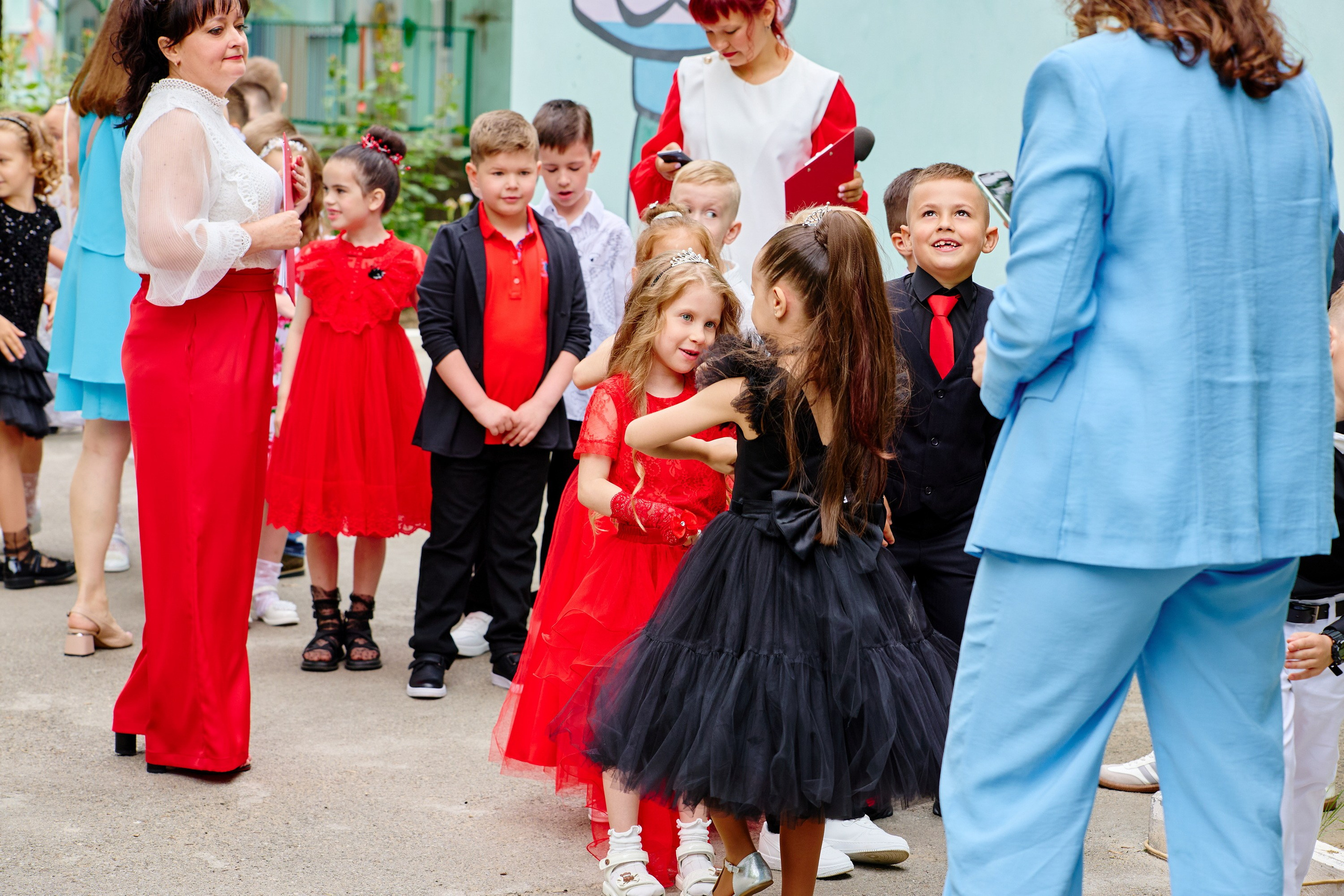 Выпускной 45 сад. Фотограф Выпускные альбомы Таганрог Сергей Коробченко