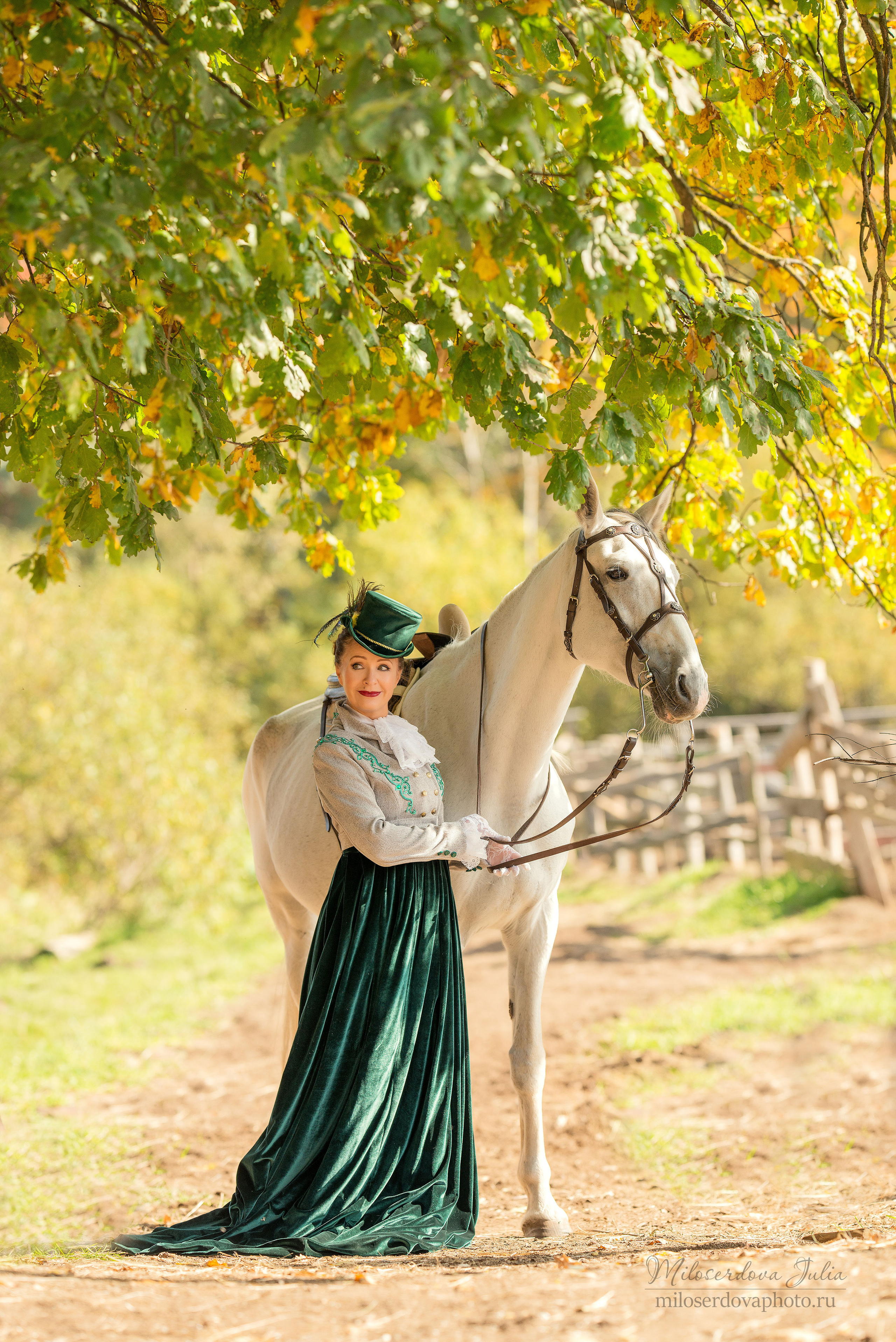 Дамская верховая езда. Фотограф Юлия Милосердова
