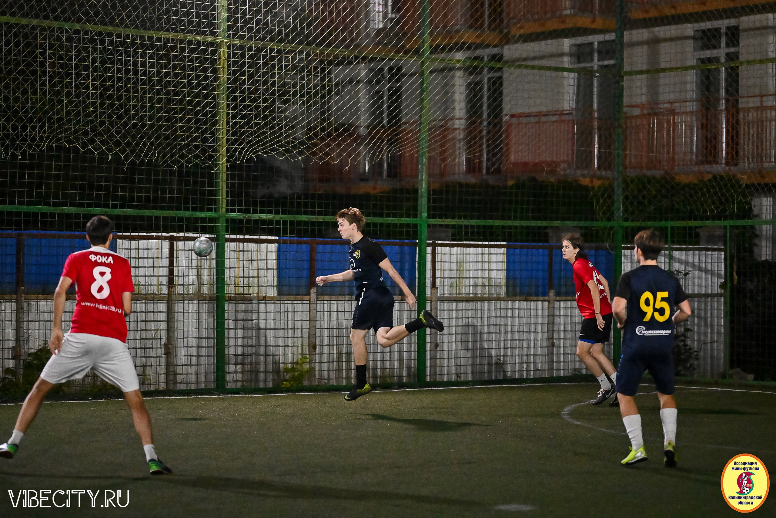 ФИНАЛЬНЫЕ ИГРЫ КУБКА МИНИ-ФУТБОЛЬНОЙ ЛИГИ И КУБКА КОРПОРАТИВНОЙ МФЛ 2025. VIBECITY.RU Вайб Сити Ру Фоторепортажи Фотоотчеты Калининград