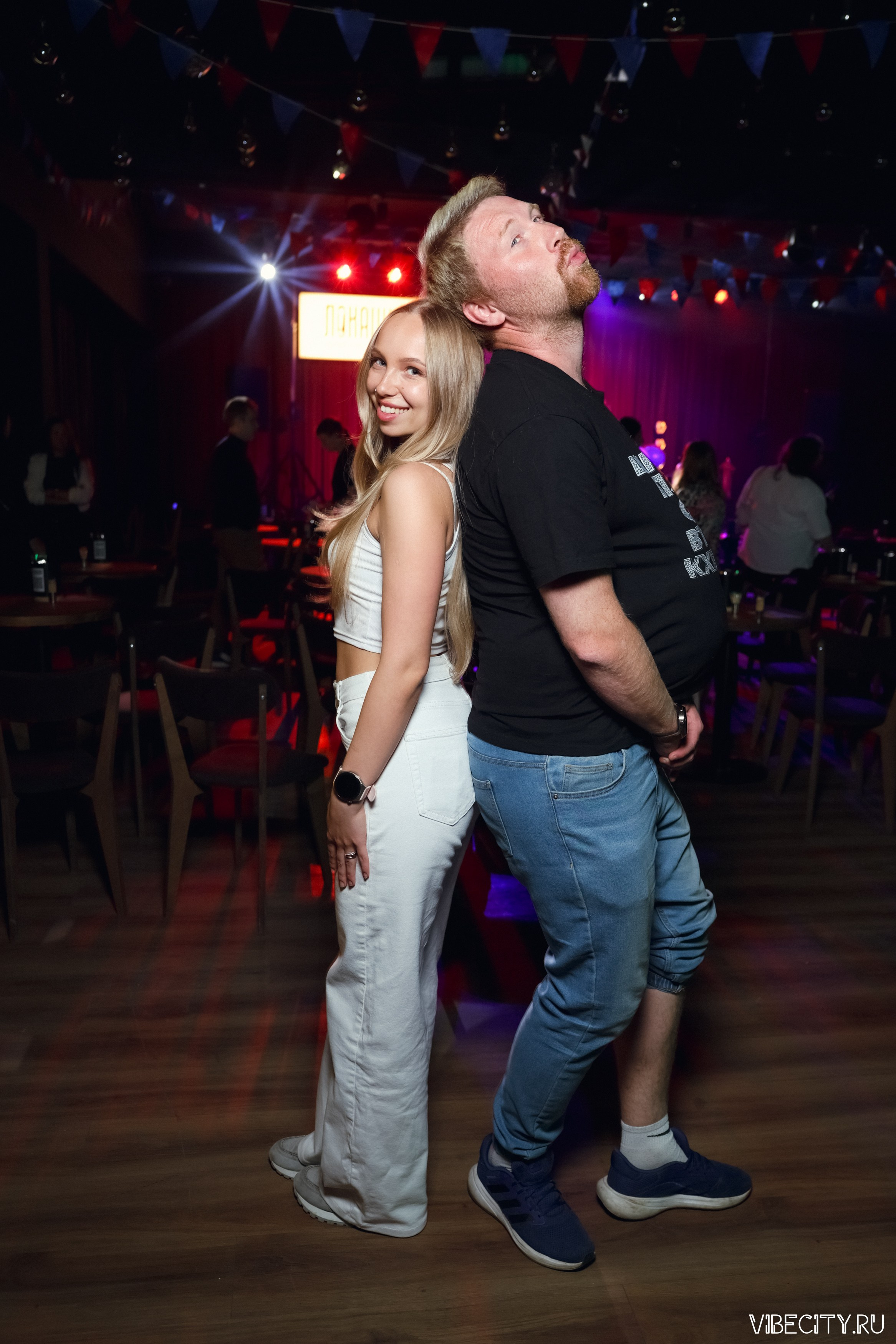 Стендап клуб Локация. VIBECITY.RU Вайб Сити Ру Фоторепортажи Фотоотчеты Калининград