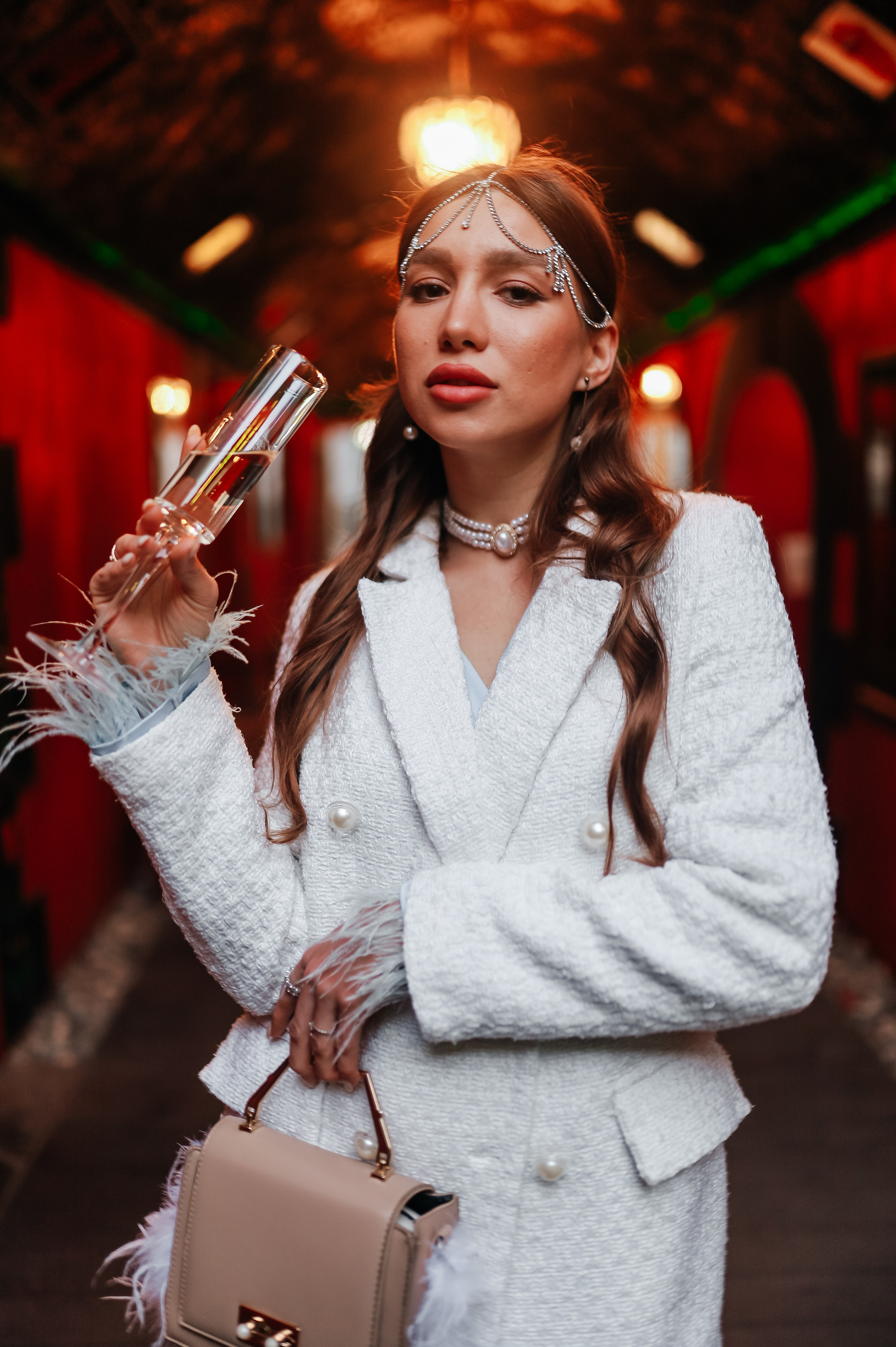 25.Диана и гости