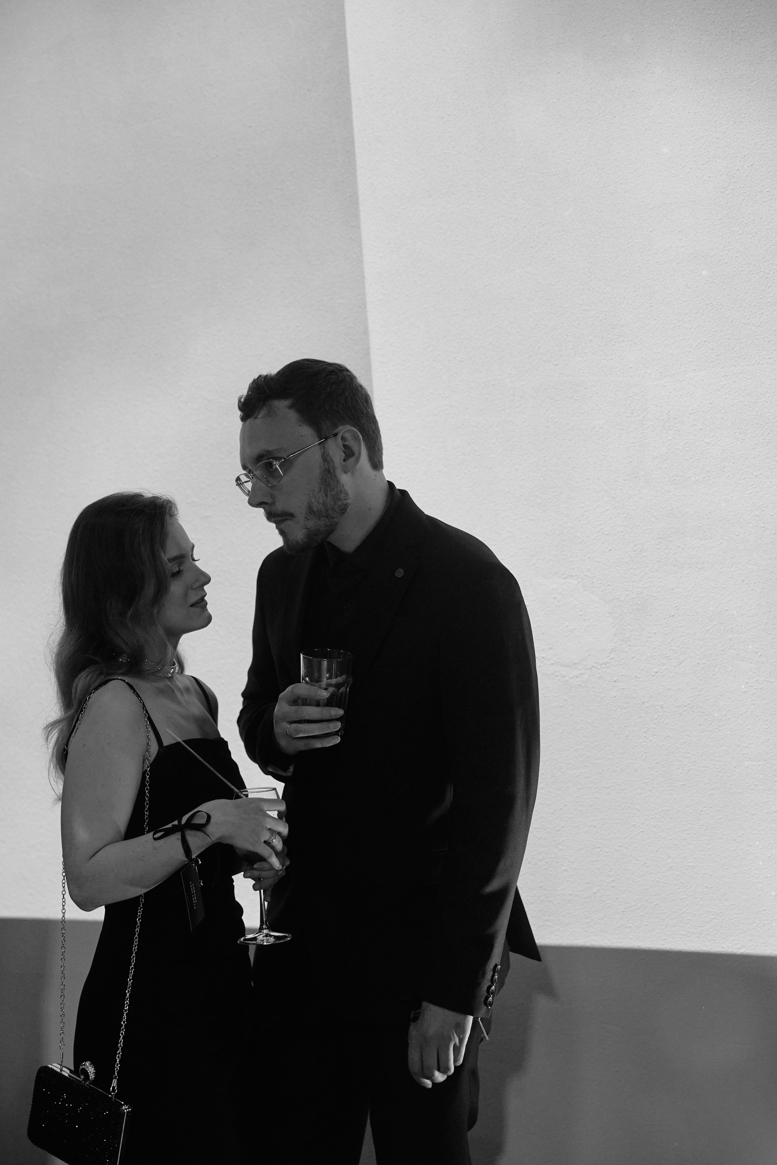 A MIRROR IS ONLY A HEART. Дмитрий Мазуркевич: Профессиональный Репортажный Фотограф