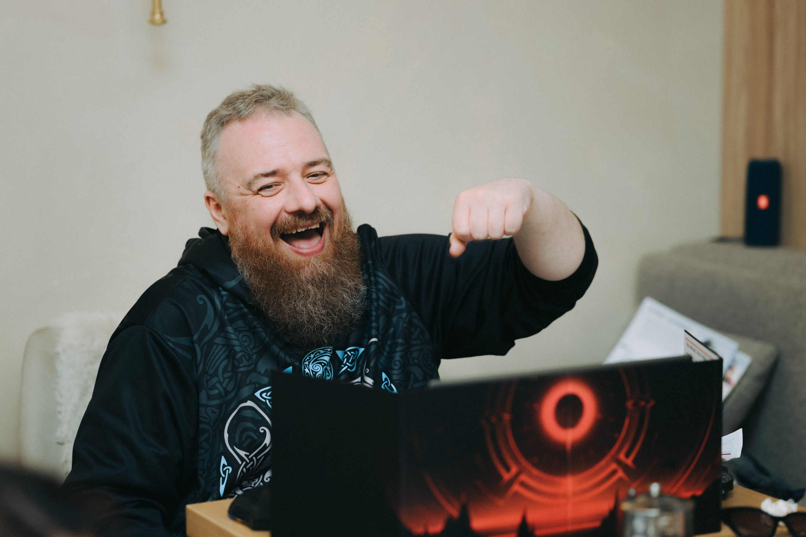 Оффлайн игры. Komonev