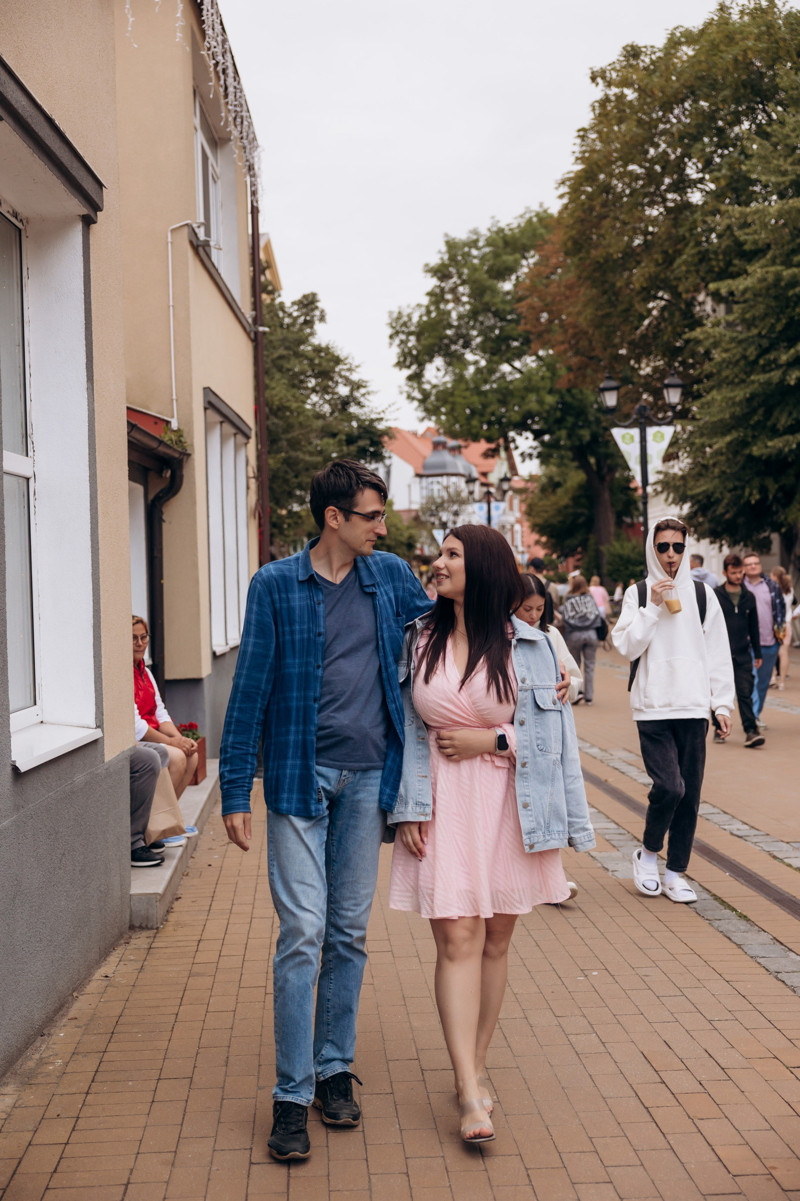 Городская прогулка Зеленоградск. Фотограф в Калининграде свадебная фотография, репортажная, фотосессии