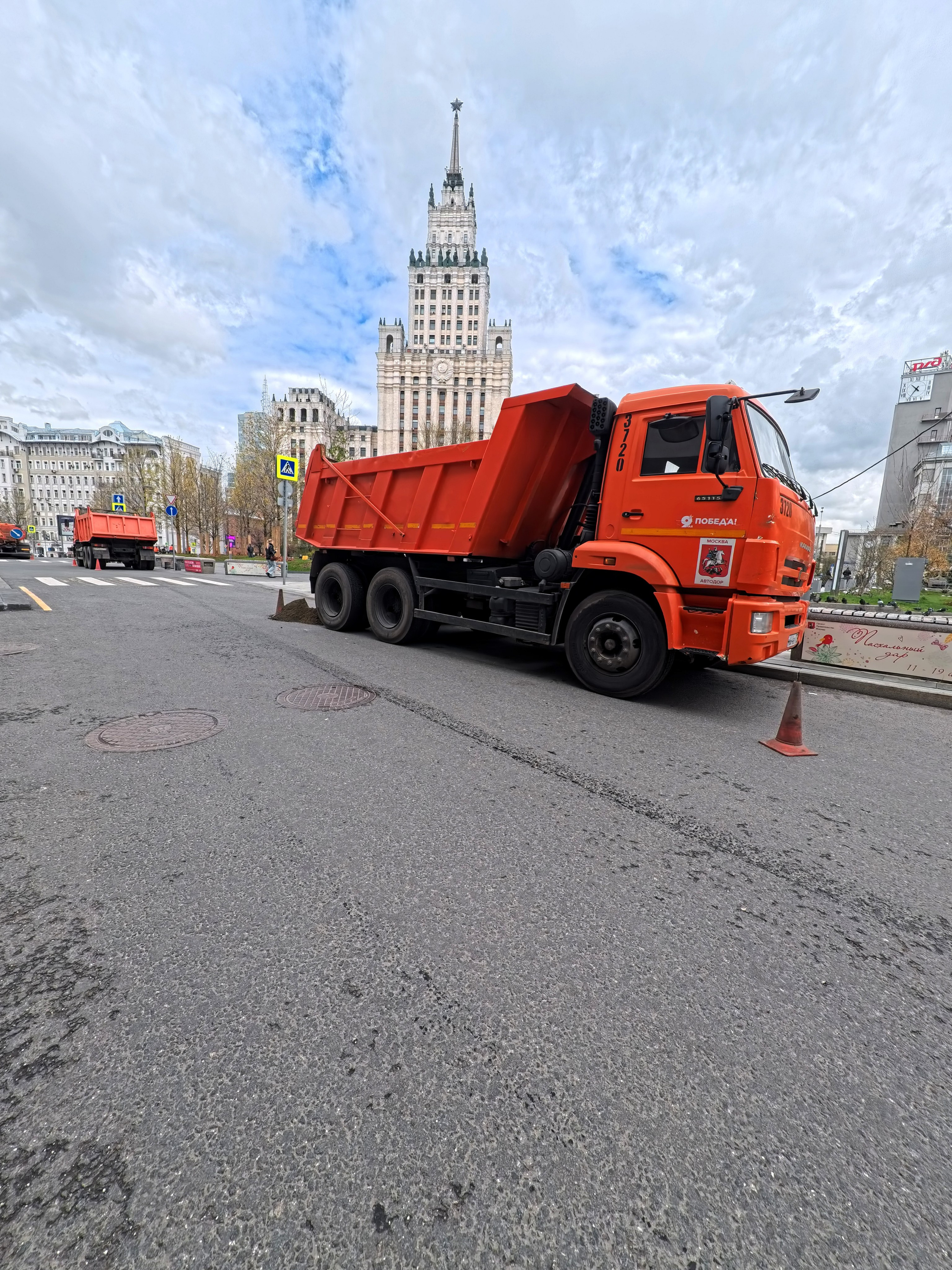 Улица, люди, жизнь…