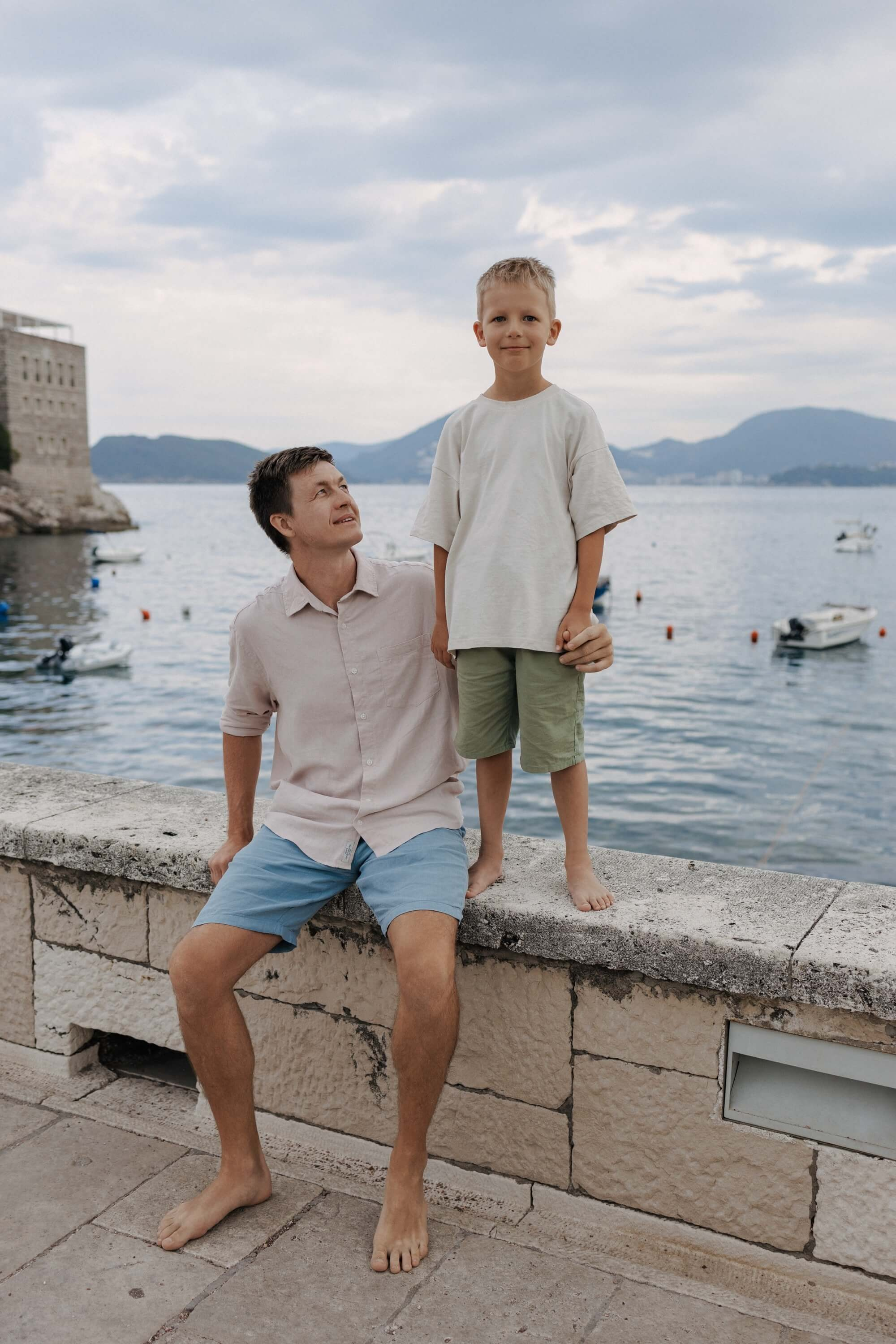 Семейный фотограф в Свети-Стефан Черногория. Федор Лемешко — Семейный и Свадебный Лайфстайл фотограф в Таиланде Дубае Грузии Армении