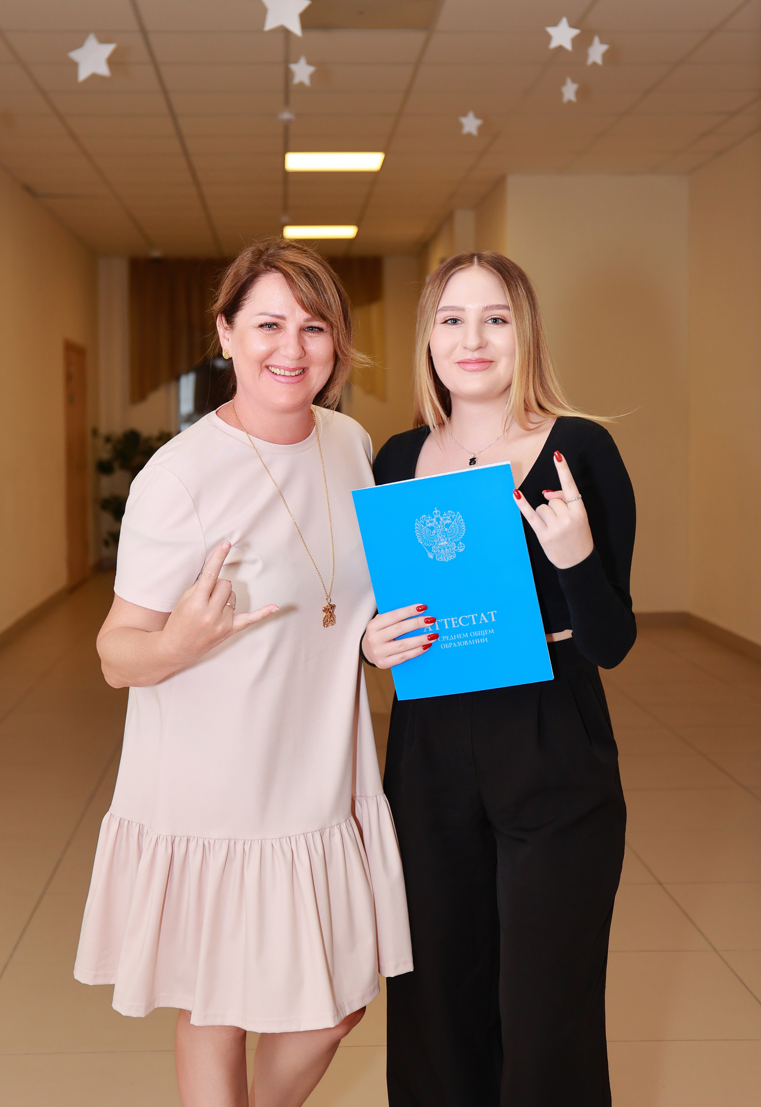 Вручение аттестатов Гимназия 87. Детский семейный фотограф Краснодар