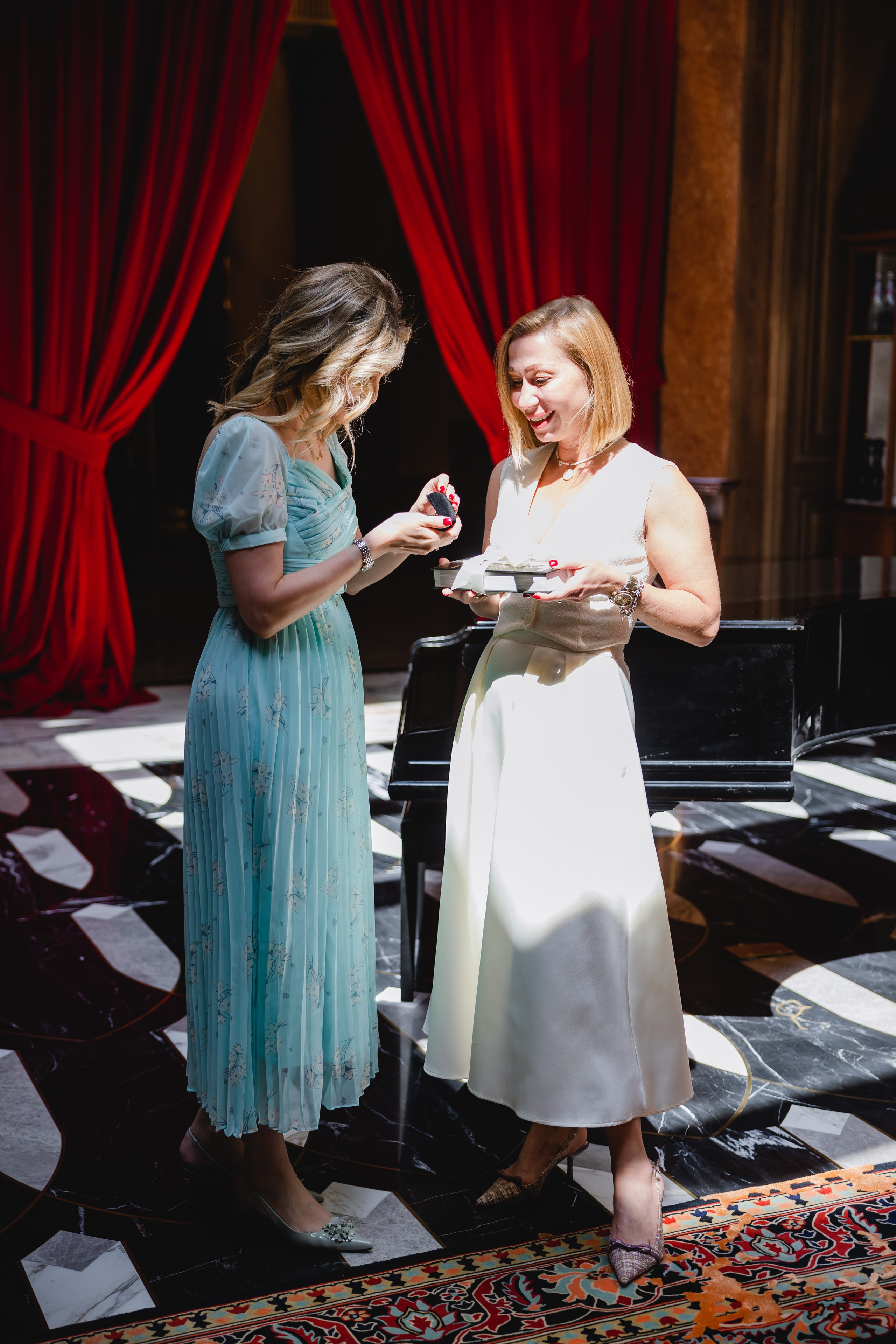 Дни Рождения и Юбилеи. Сайт с красивыми фотографиями и людьми