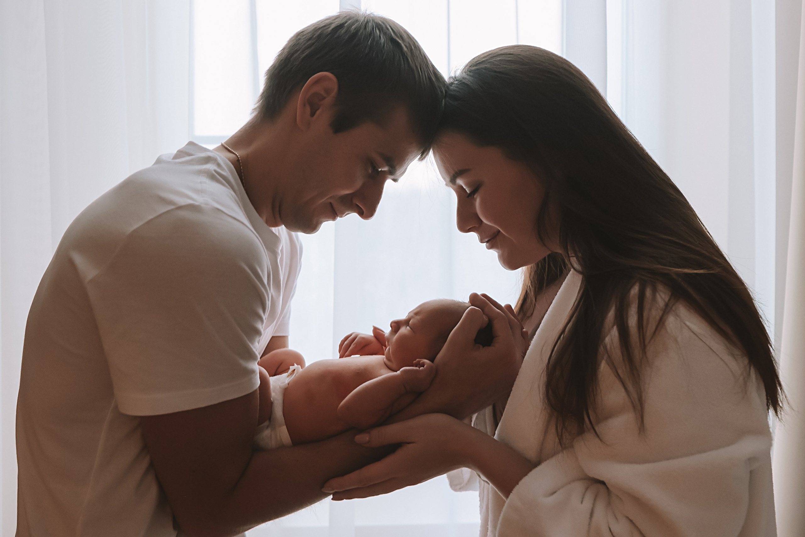 Выписка Мид. Семейный фотограф Тюмень, фотограф на роды Салмина Мария