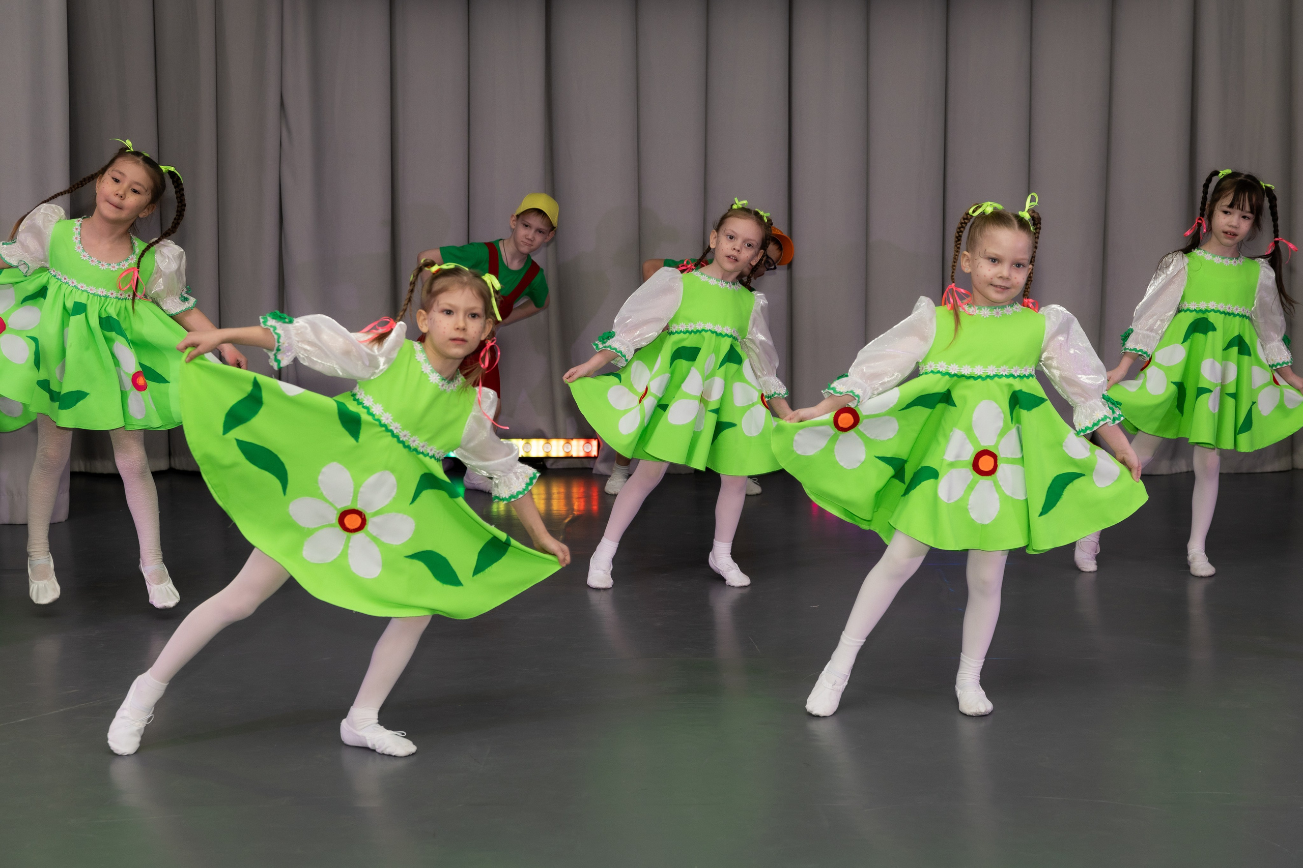 Танцевальный коллектив. Рыжий Фотограф Иркутск