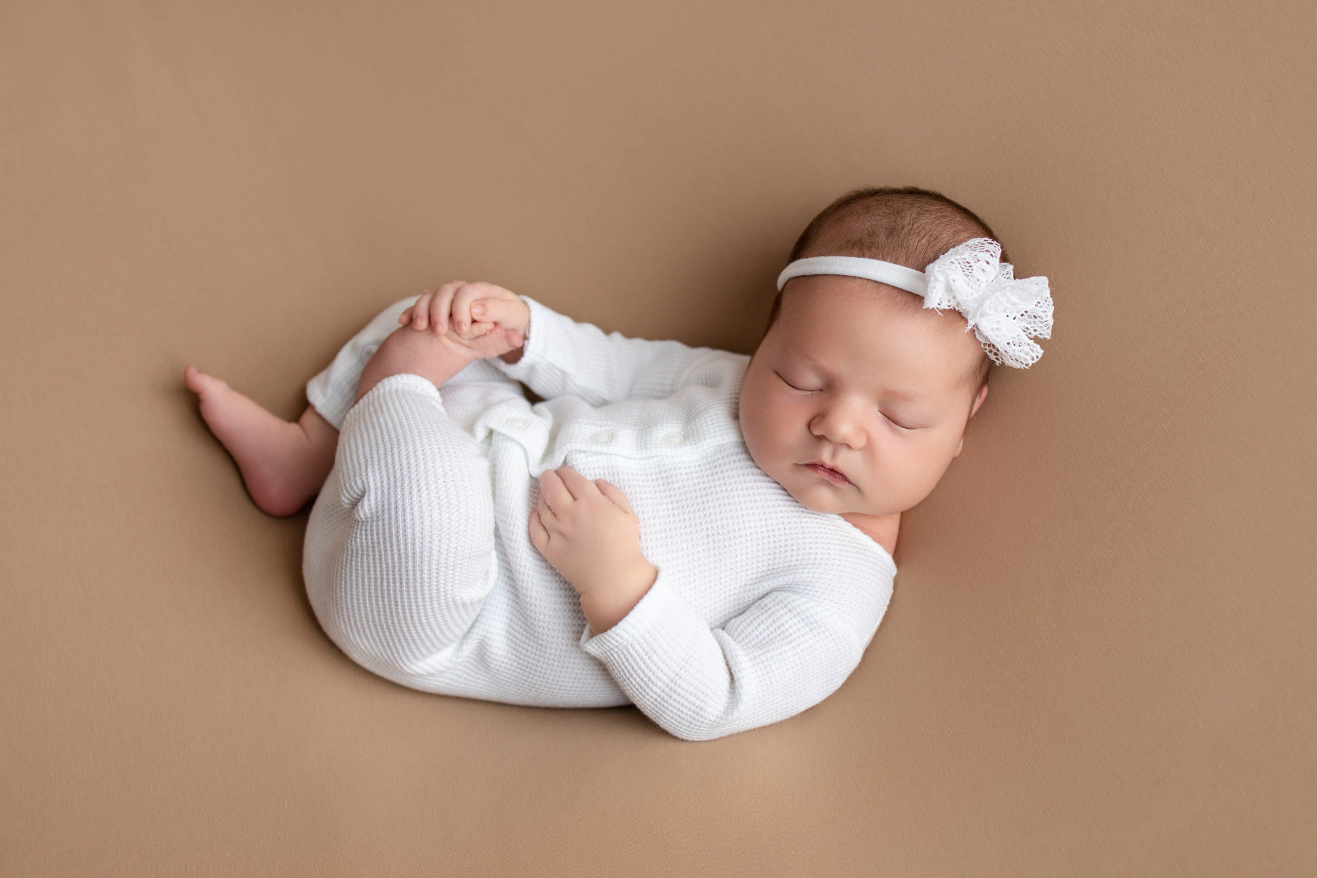 Арина 6 дней. Фотограф новорождённых Newborn Москва