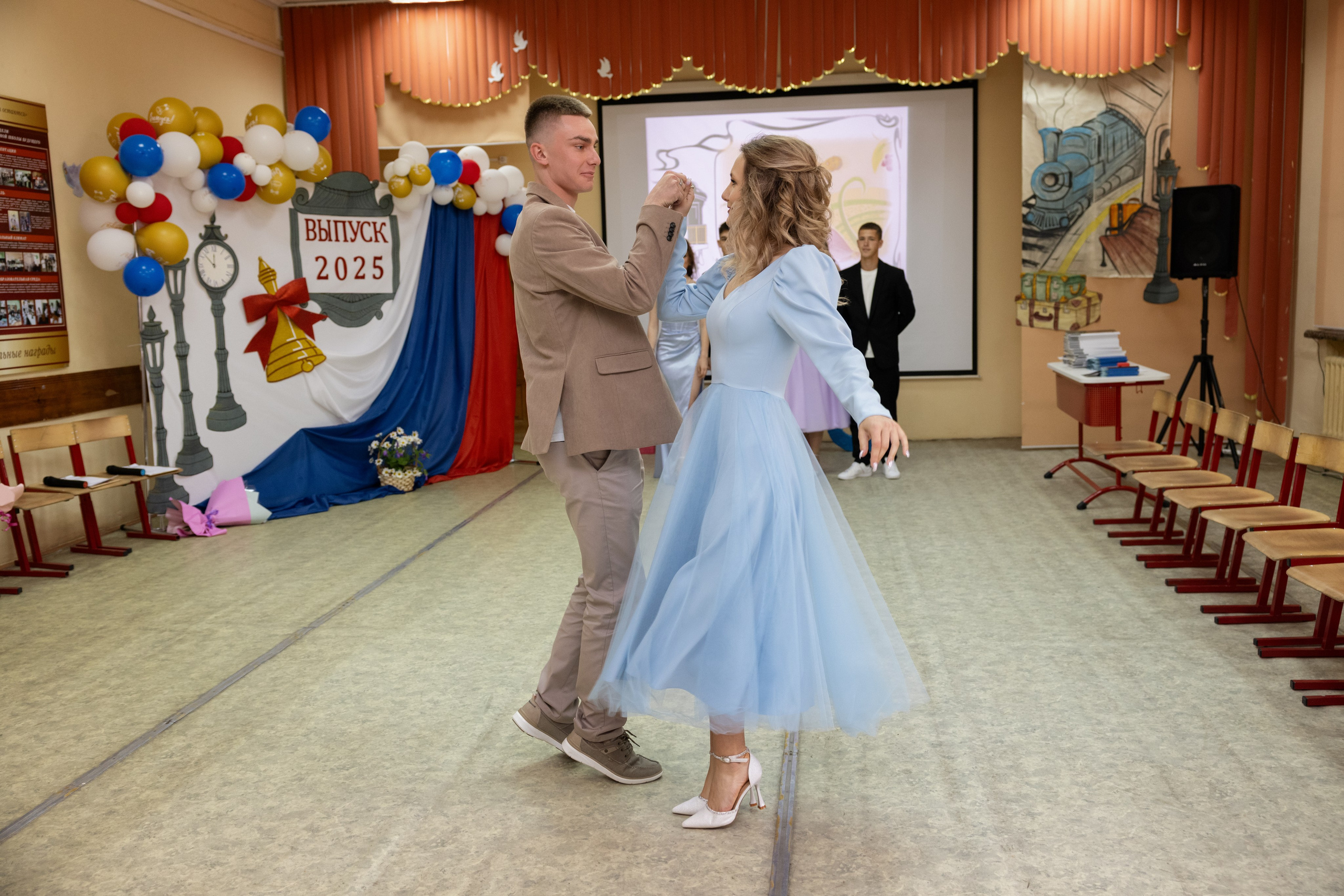 Выпускной 11 класса средней школы № 1 имени Героя Советского Союза Б. Н. Емельянова, г. Тула. Фотограф в Туле — Борисов Николай