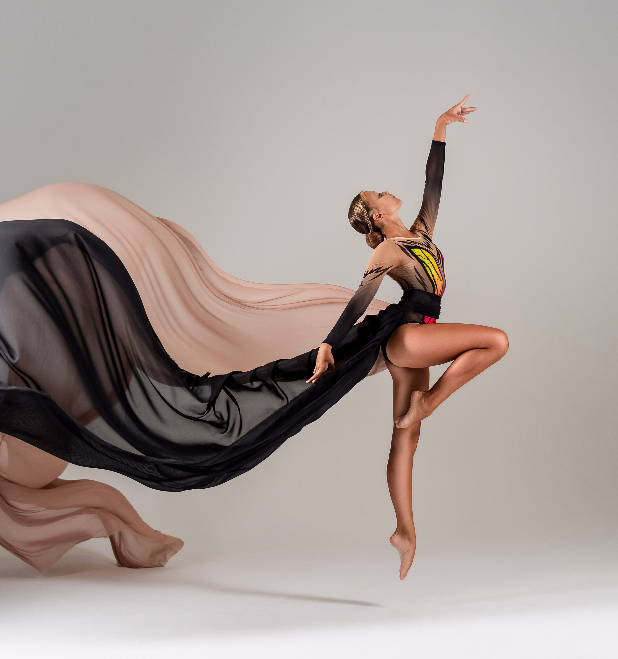 Фотопроект с тканью. Профессиональный фотограф в Москве Марина Григорьева