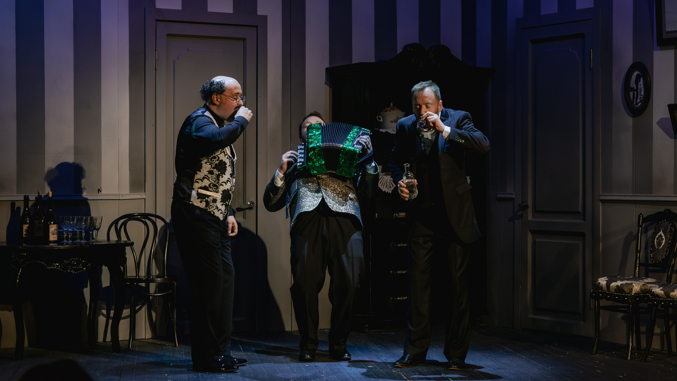 Театр Юного Зрителя «Две свадьбы». Фотограф Марк Файзулин