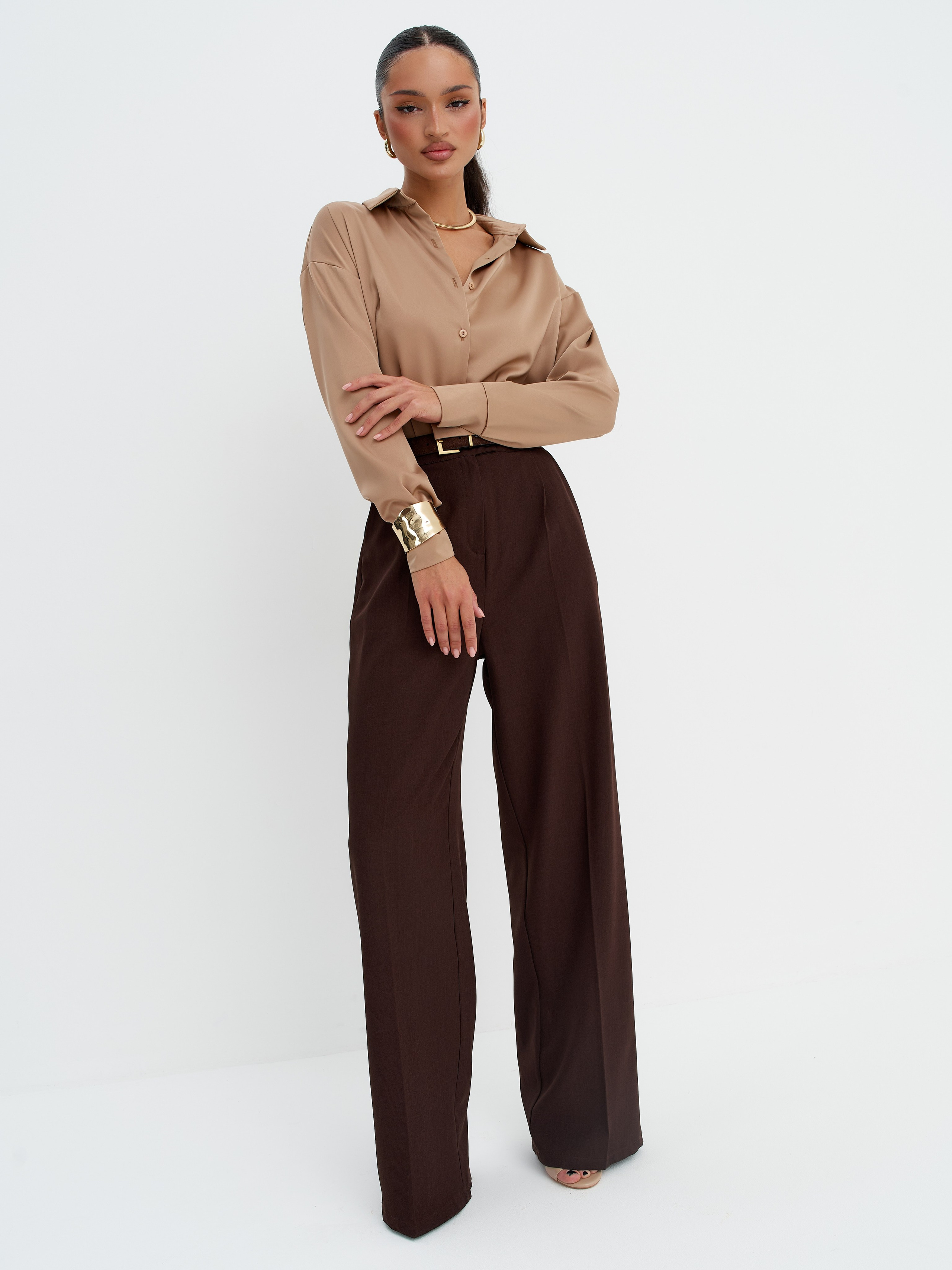 Brandbook рубашка. Фотограф для маркетплейсов в Москве