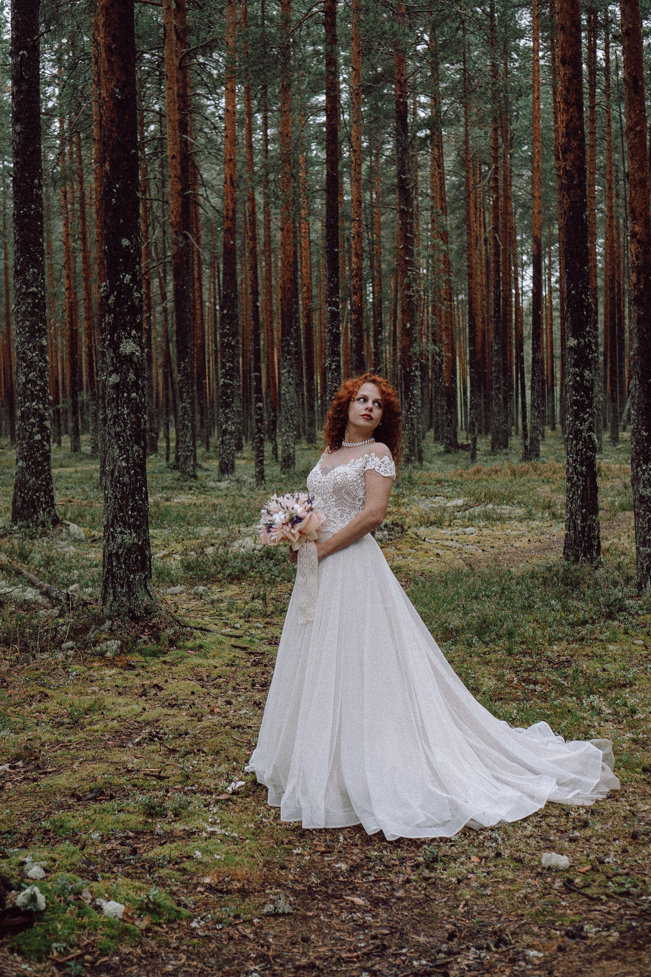 СВАДЕБНАЯ ФОТОСЕССИИЯ ПАРЫ В ГОРОДЕ ПРИОЗЕРСК В СОСНОВОМ ЛЕСУ И С ПИКАПОМ. Профессиональный фотограф, Санкт-Петербург — Виктория Богомолова