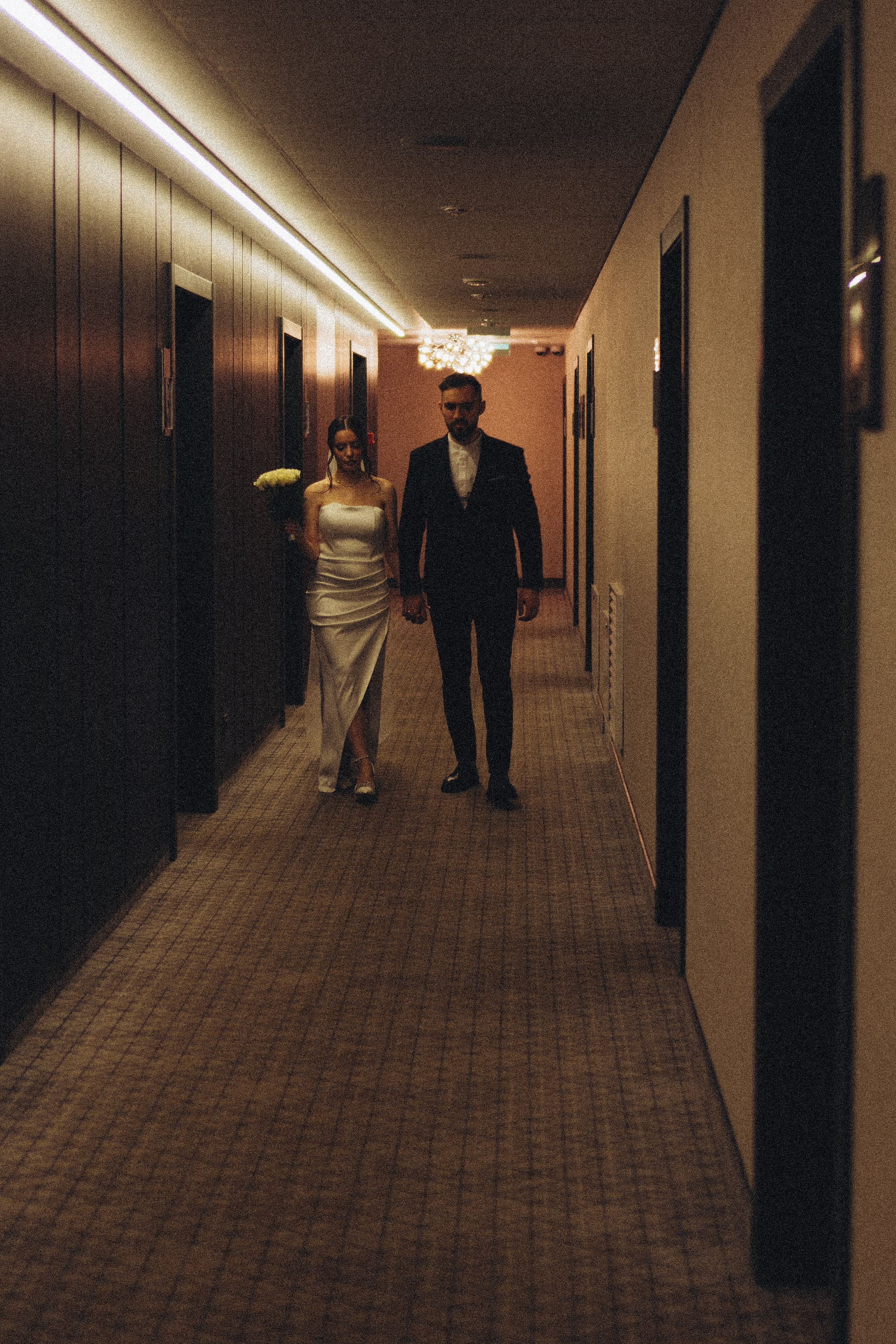 СВАДЕБНАЯ СЬЕМКА СБОРОВ ЖЕНИХА И НЕВЕСТЫ В ОТЕЛЕ И ТАКЖЕ ФОТОСЕССИИЯ В ОТЕЛЕЕ МЕГАПОЛИС БРЯНСК. Профессиональный фотограф, Санкт-Петербург — Виктория Богомолова