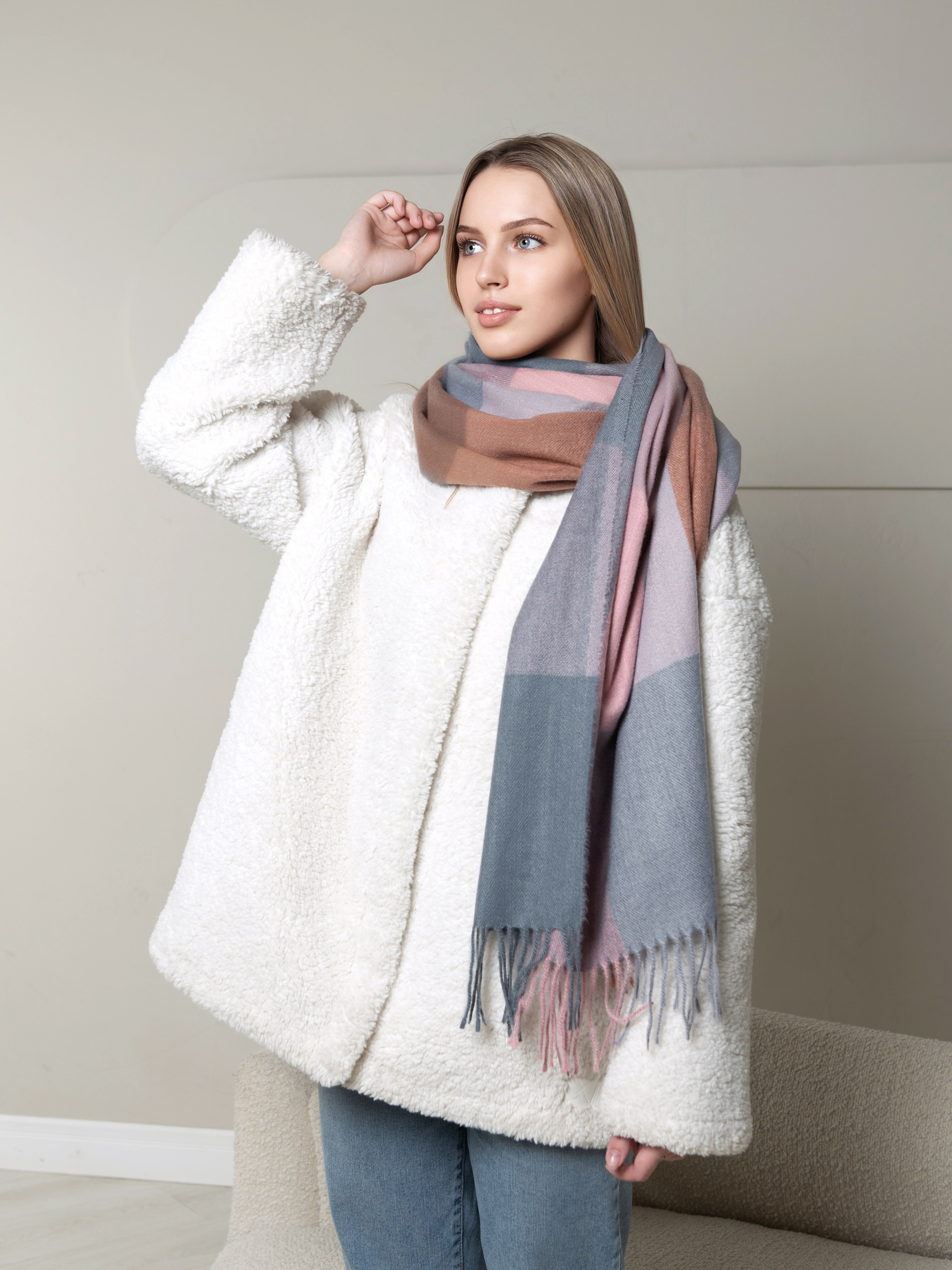 Анастасия, 40-42 р-р, 172 рост. KED Production — продакшн из СПб. Создаём фото, видео и контент, который помогает брендам и селлерам продавать больше