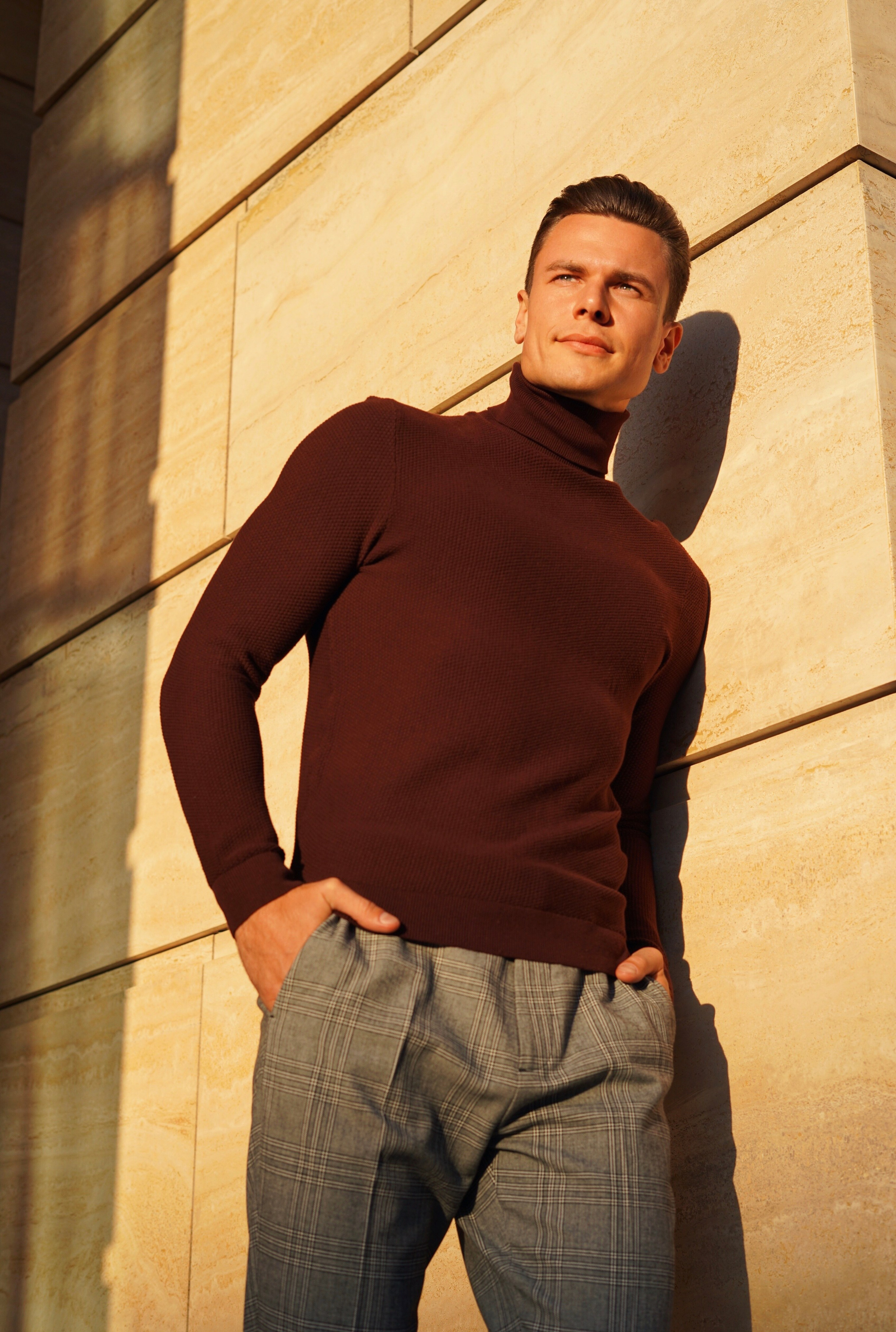 Михаил, 189 см, 50-52 р-р. KED Production — продакшн из СПб. Создаём фото, видео и контент, который помогает брендам и селлерам продавать больше