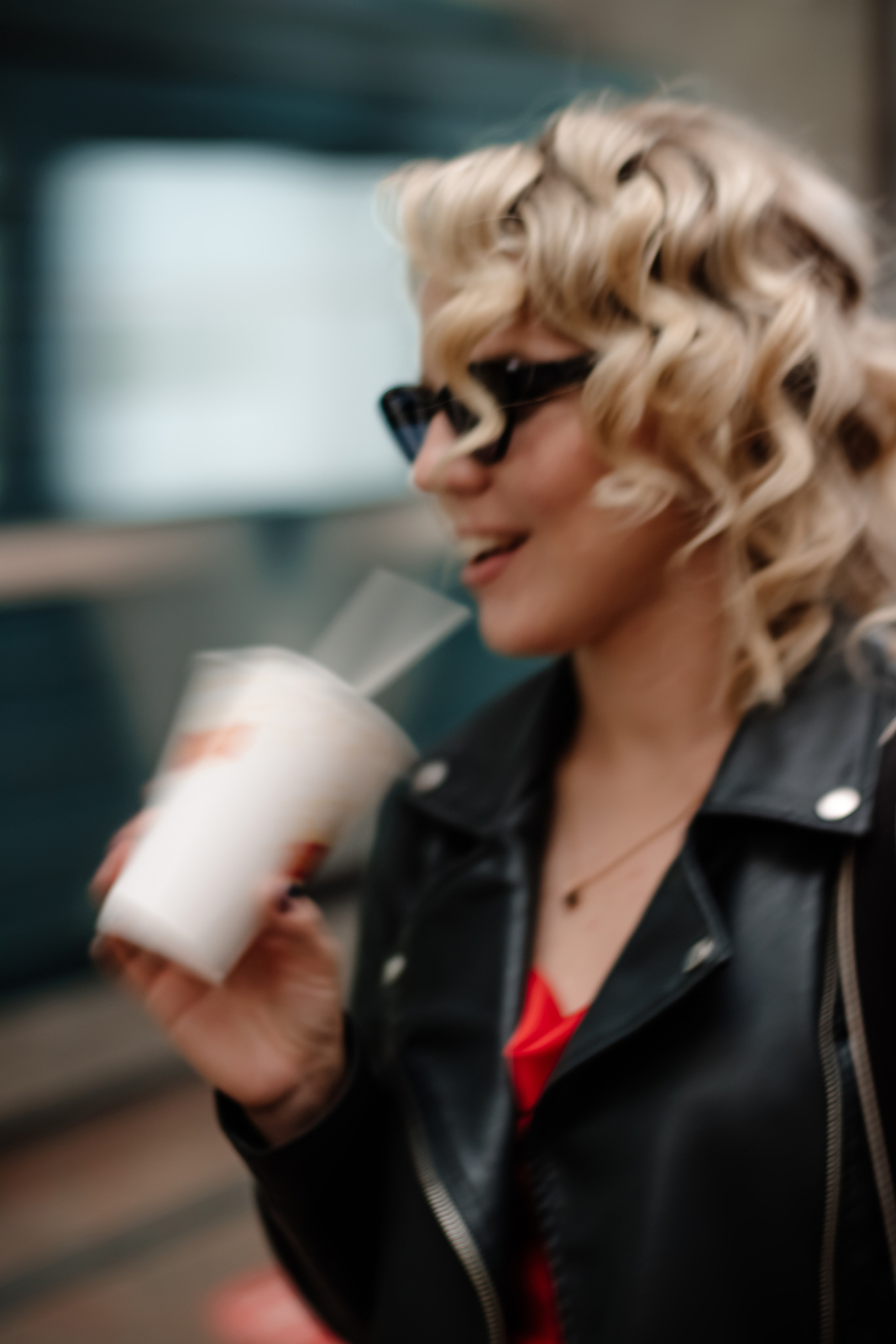 Частные клиентские съемки Москва Петербург. Бьюти- и портретный фотограф в Москве Полли Максимова. Создаю съёмки и делаю ретушь для брендов косметики и рекламы