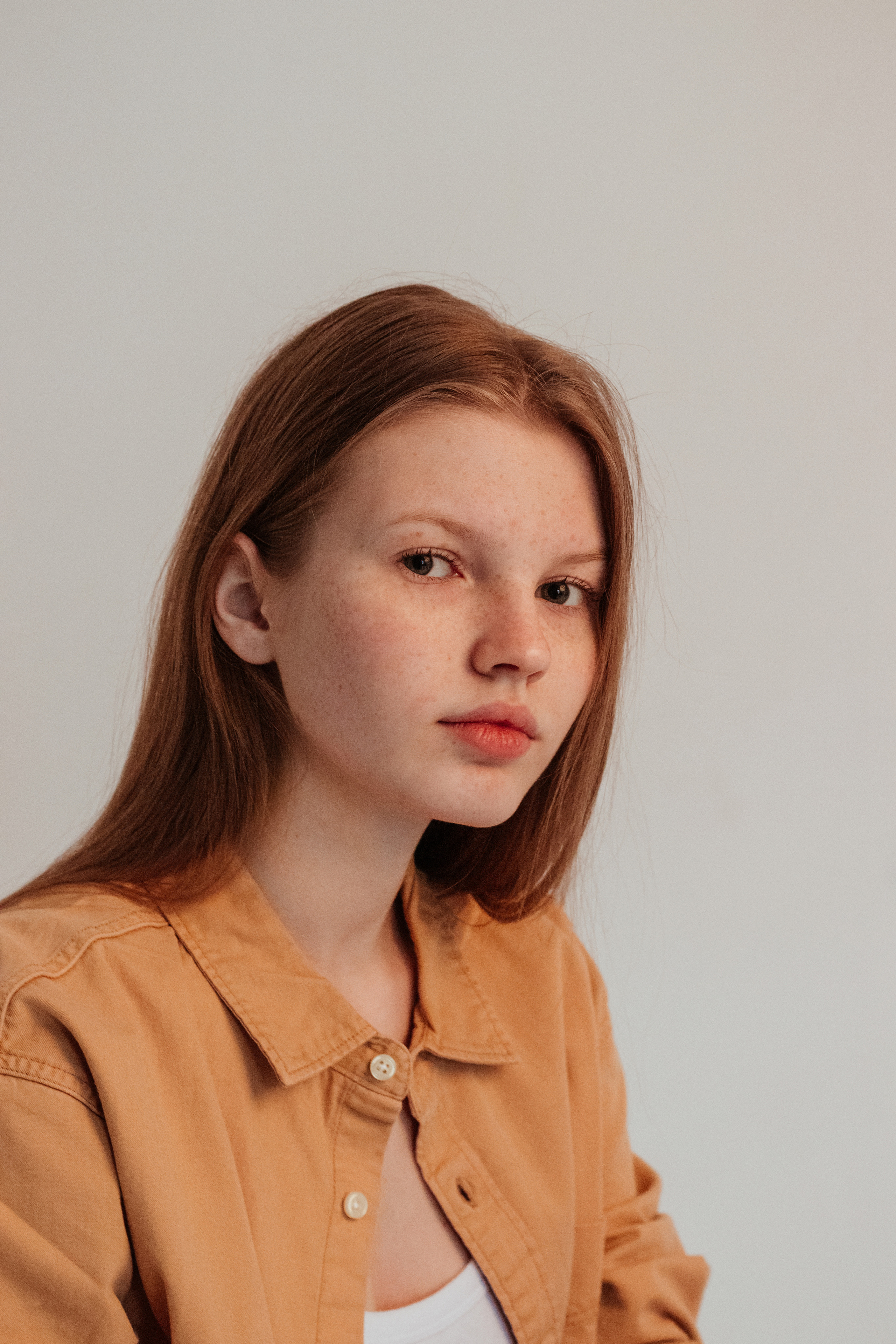 Модельные тесты Москва Петербург Челябинск. Бьюти- и портретный фотограф в Москве Полли Максимова. Создаю съёмки и делаю ретушь для брендов косметики и рекламы