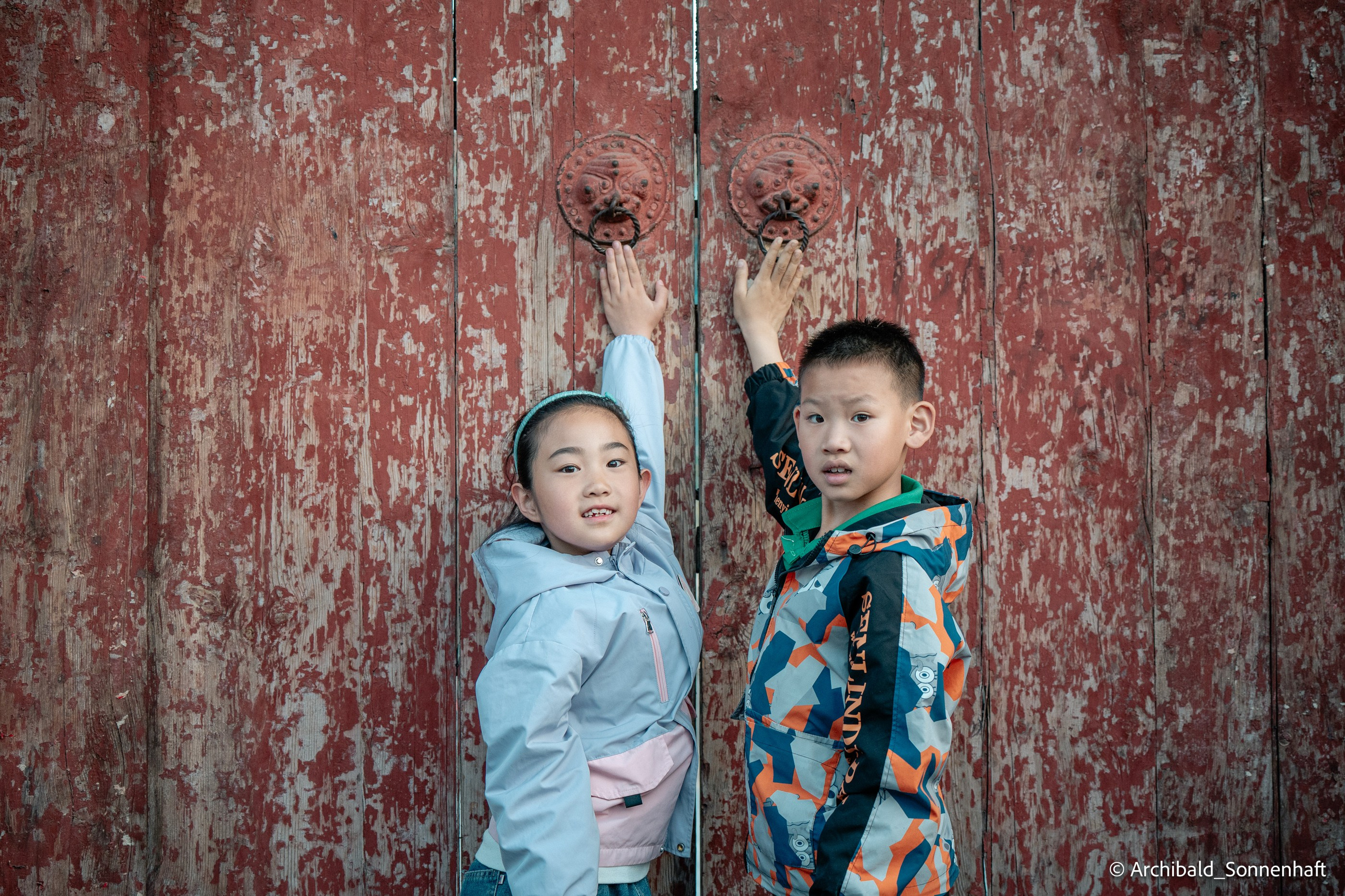 Datong. Photographer in Guangzhou, China. Archibald Sonnenhaft