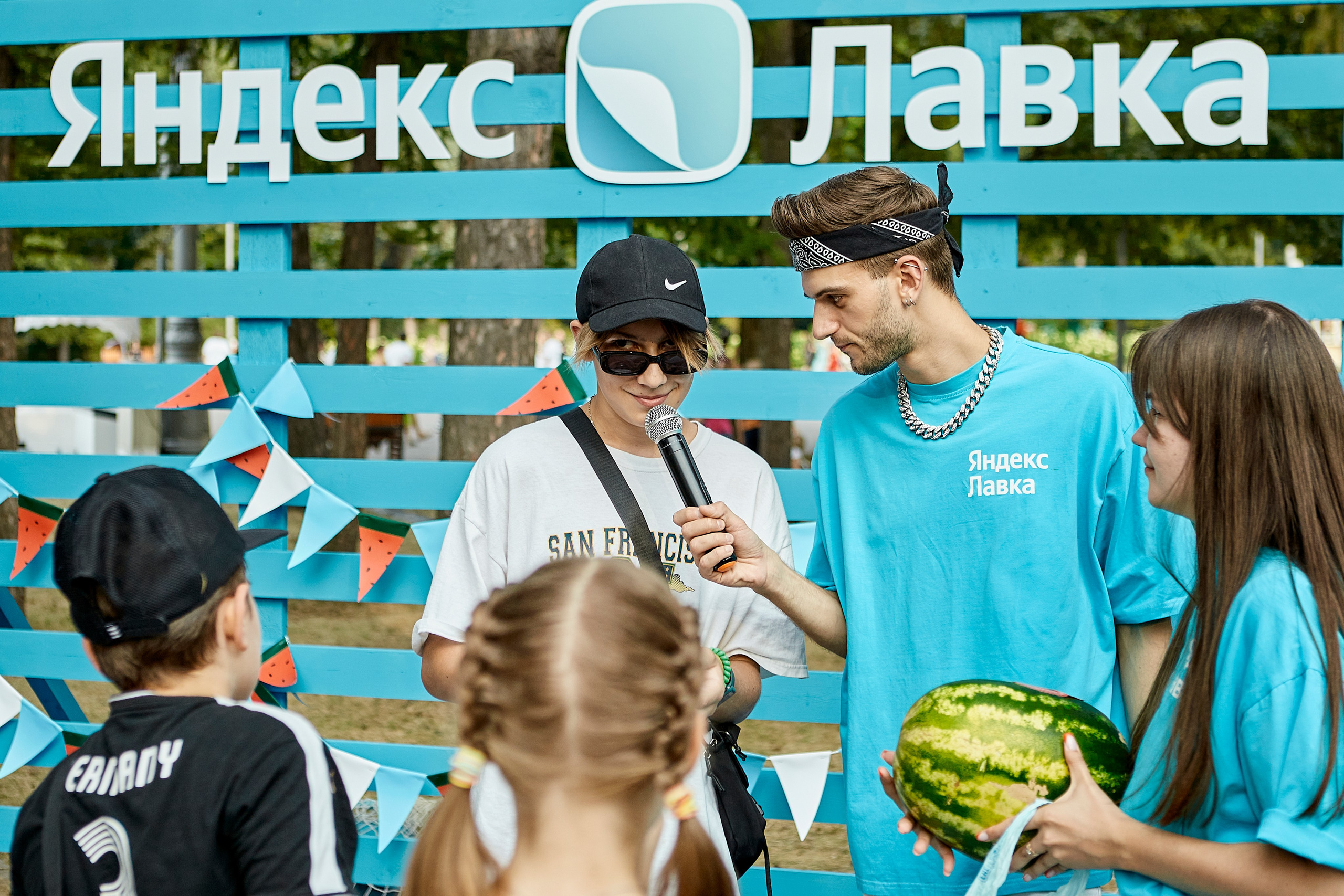 ЯНДЕКС ЛАВКА «АРБУЗНАЯ ФЕЕРИЯ». Фотограф Андрей Егоров