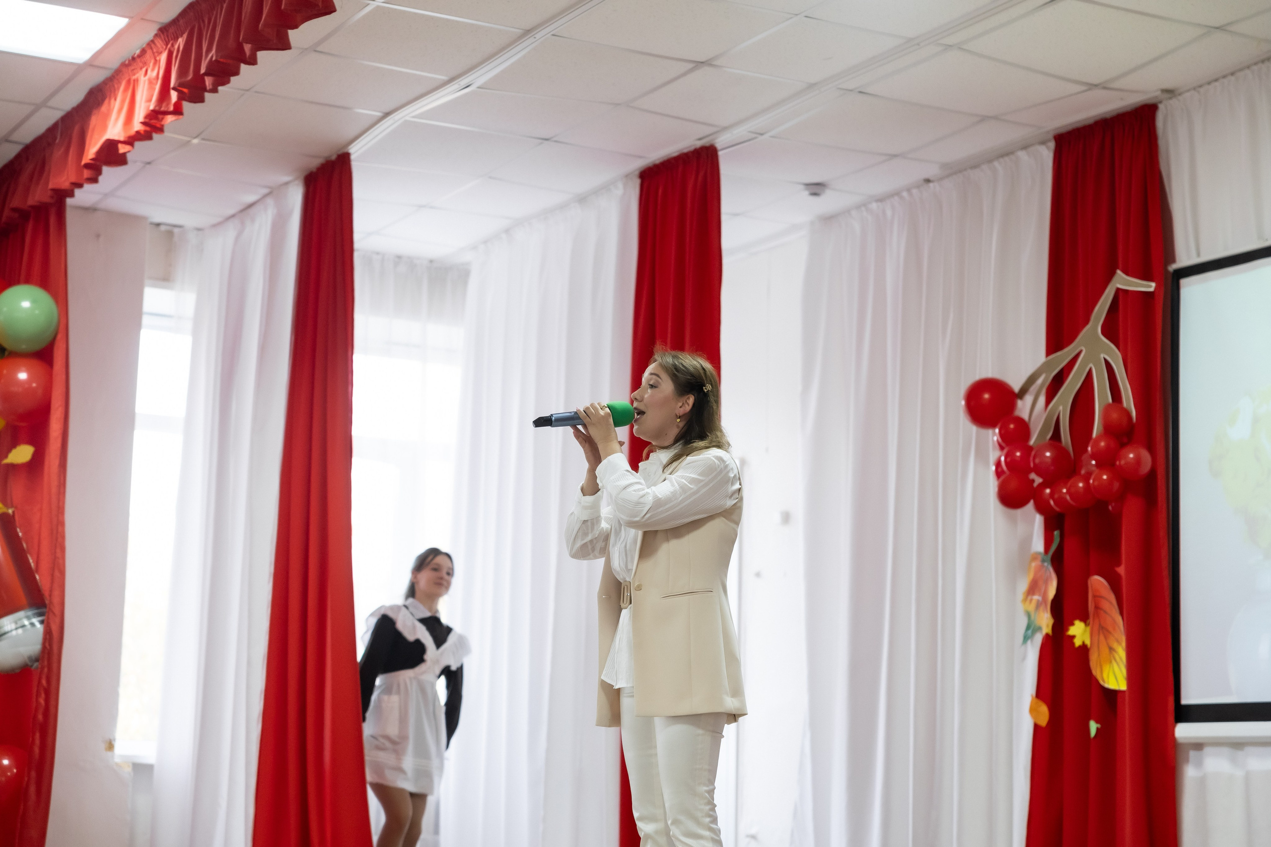 День учителя. Школа 31. Октябрь 2024. Свадебный и Семейный фотограф г. Ижевск Гульназ Солдатова. Гульназ фото