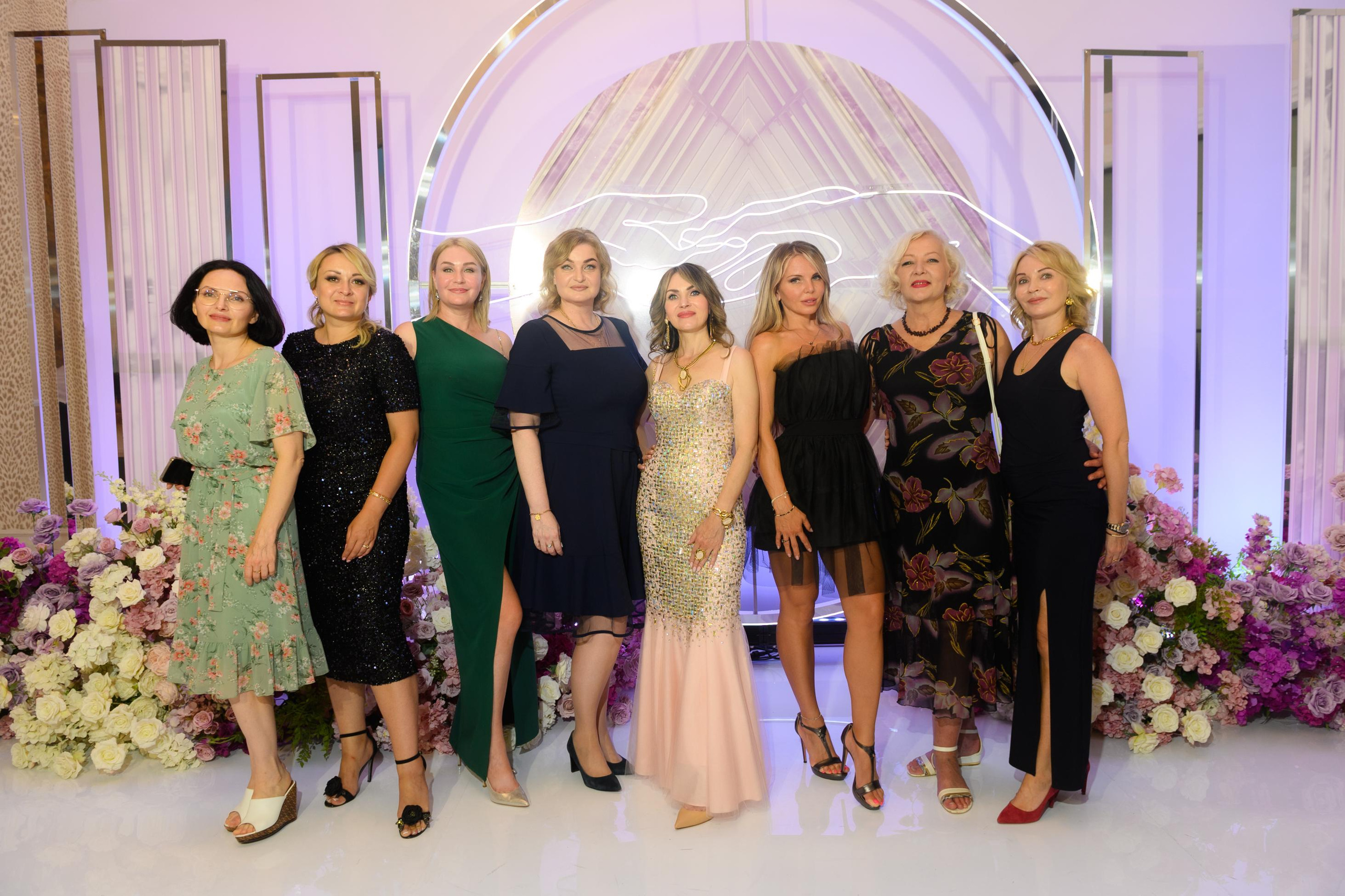 K & M. Главная