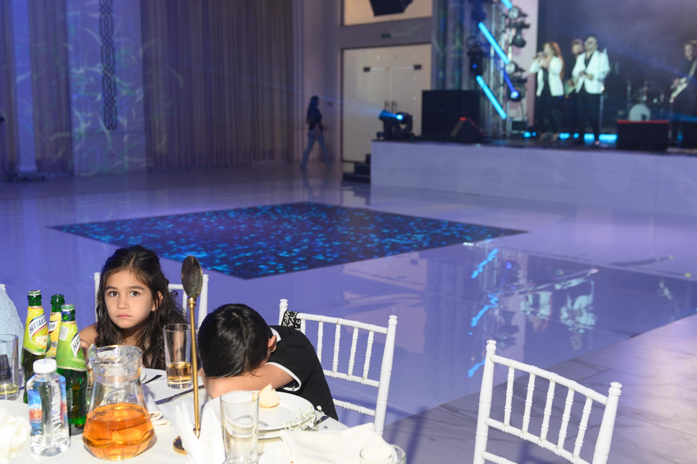 K & M. Главная