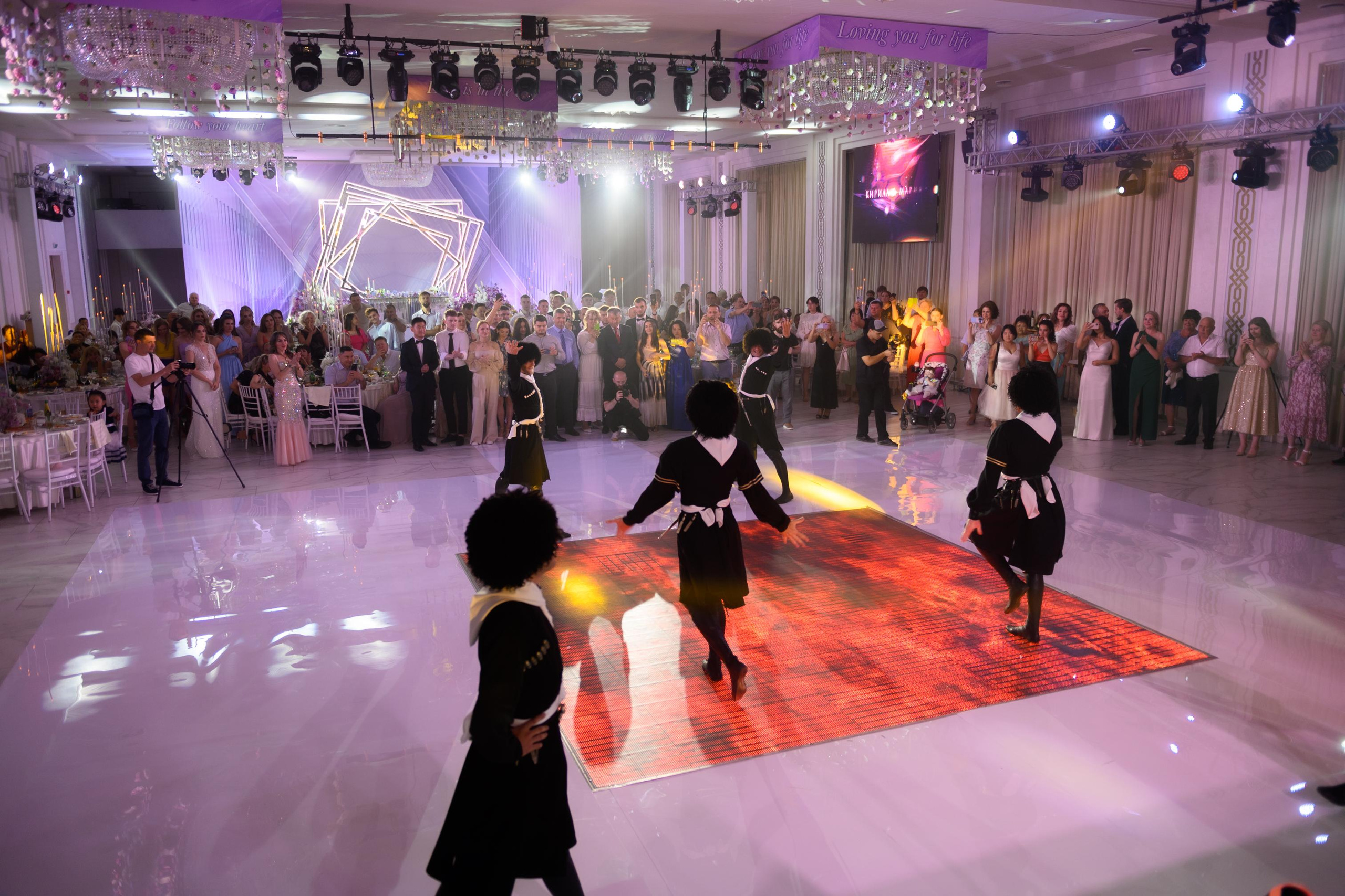 K & M. Главная