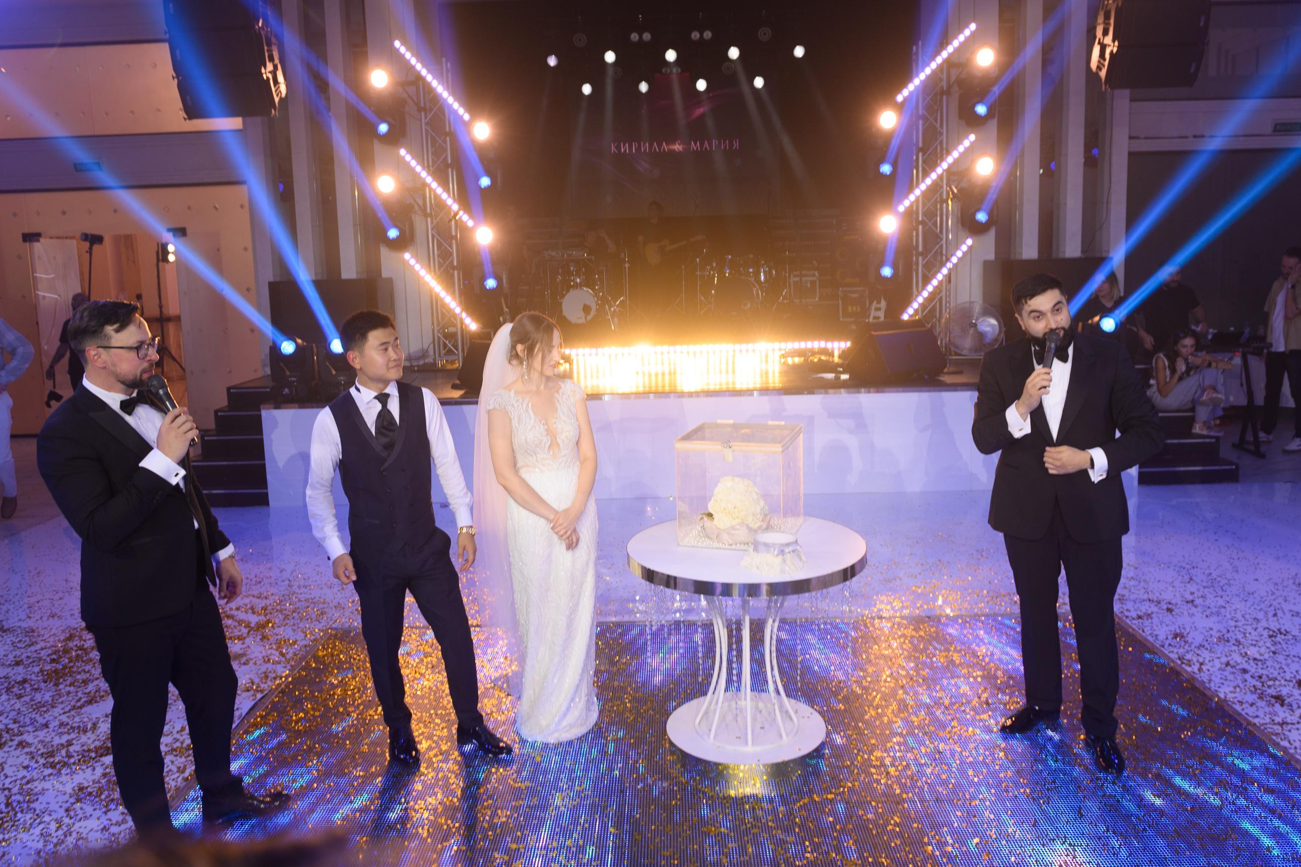 K & M. Главная