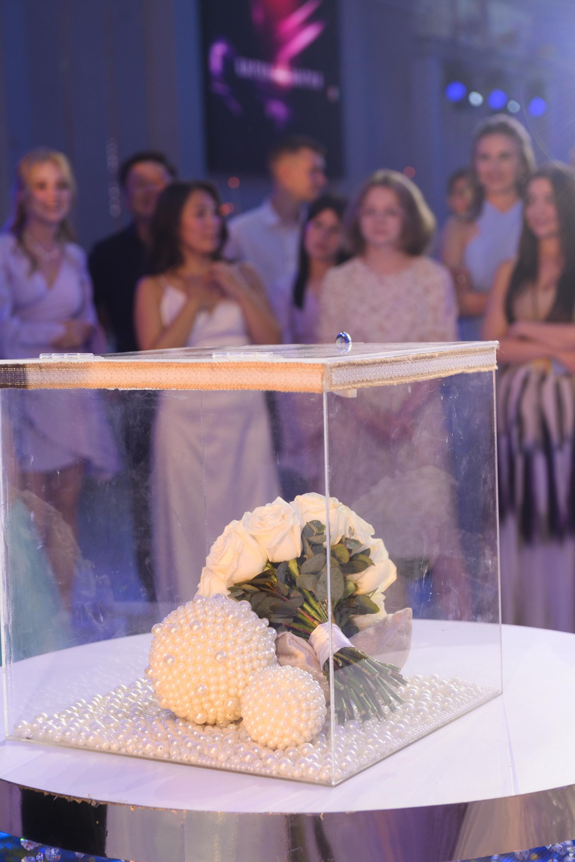 K & M. Главная