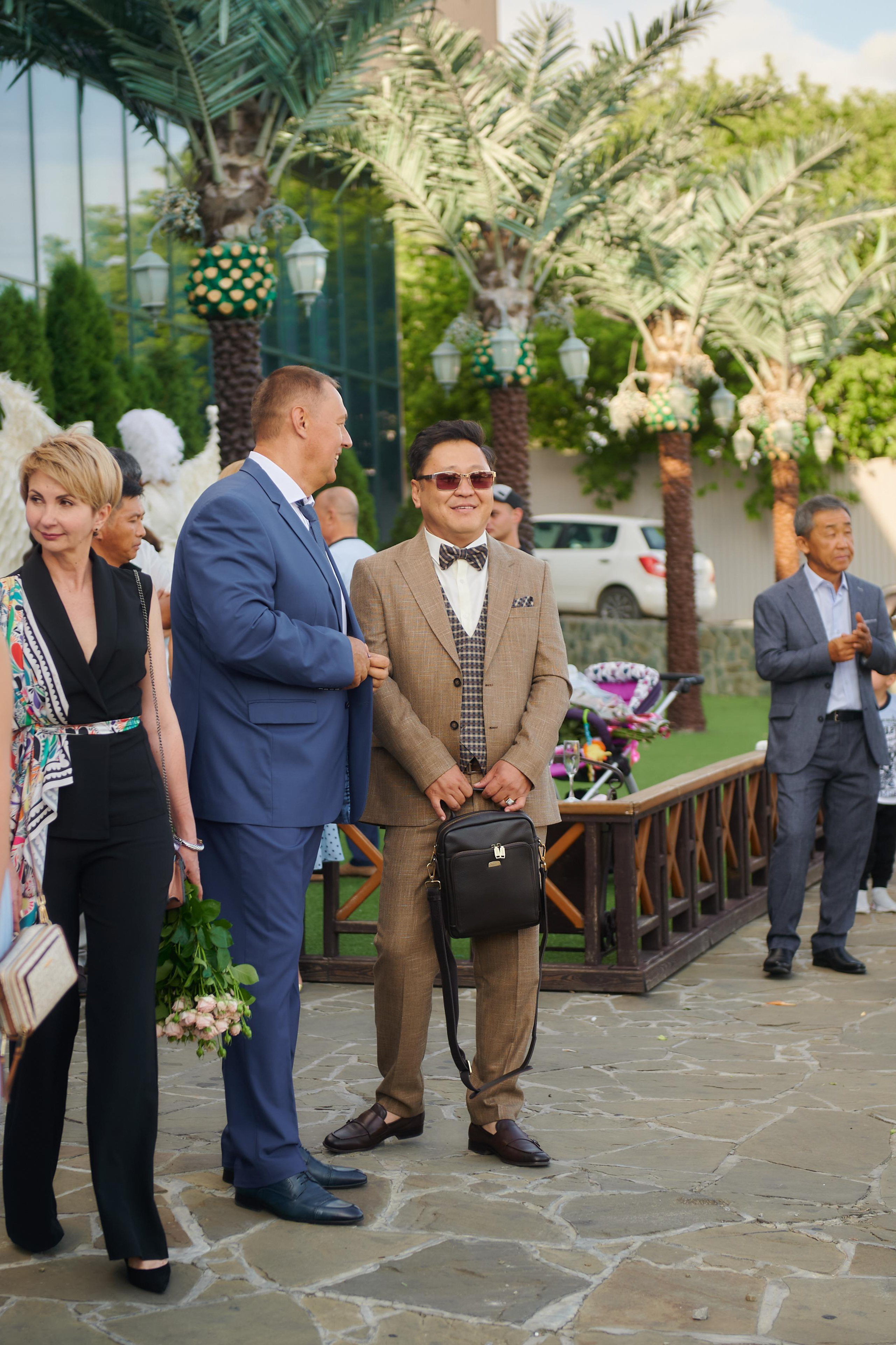 K & M. Главная