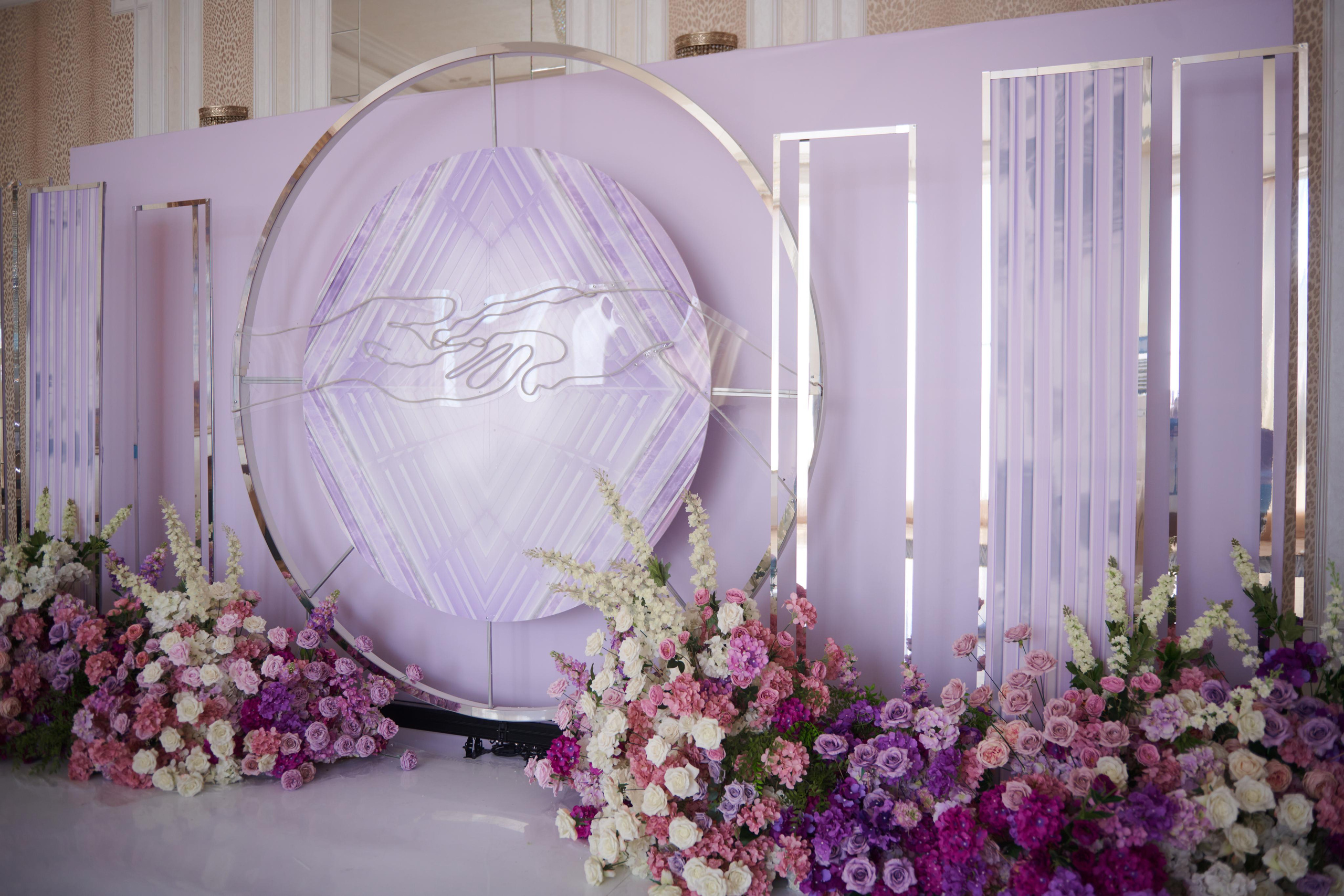 K & M. Главная