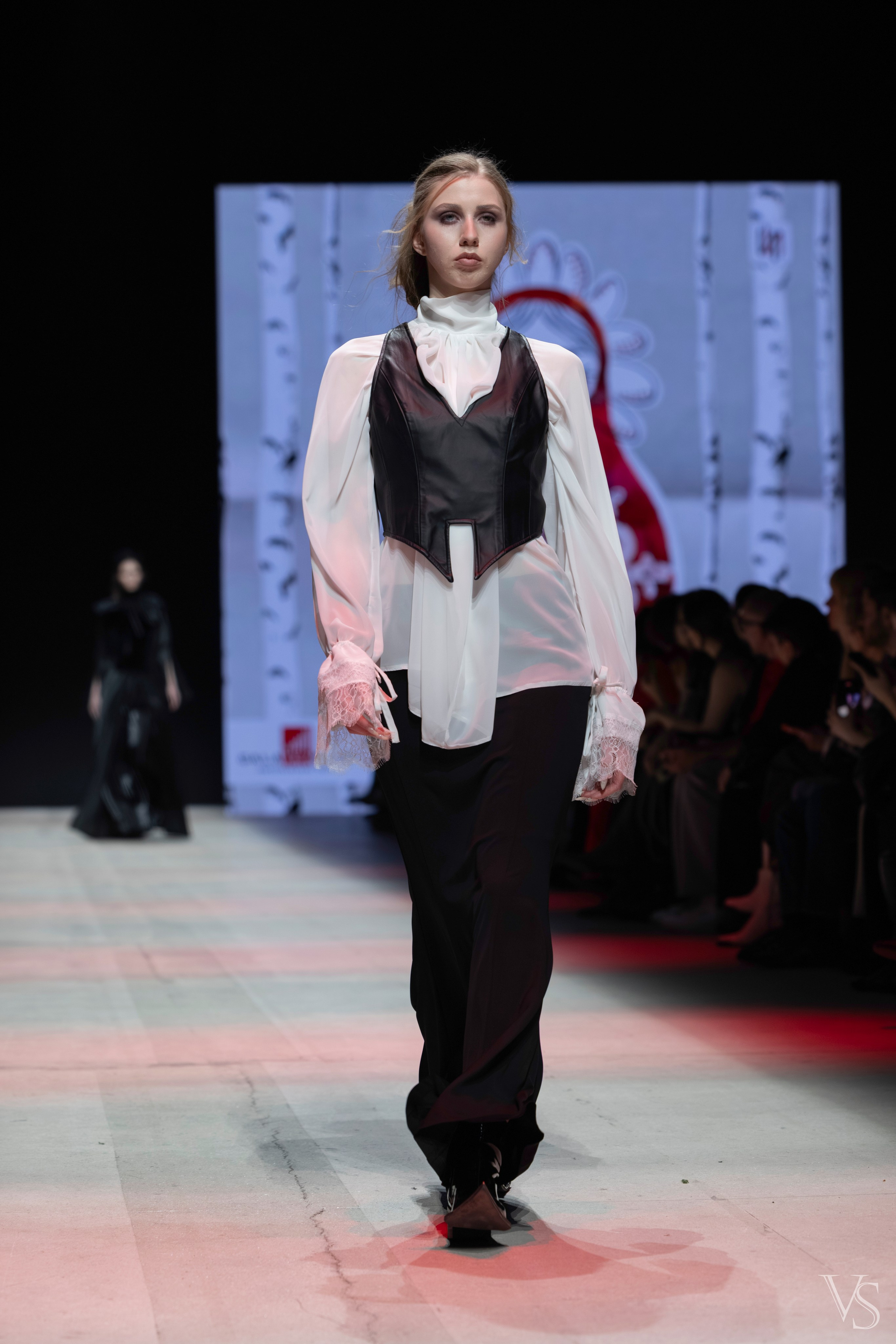 Неделя Российской моды. Манеж. РГУ Косыгина. Фотограф Виктор Степанов