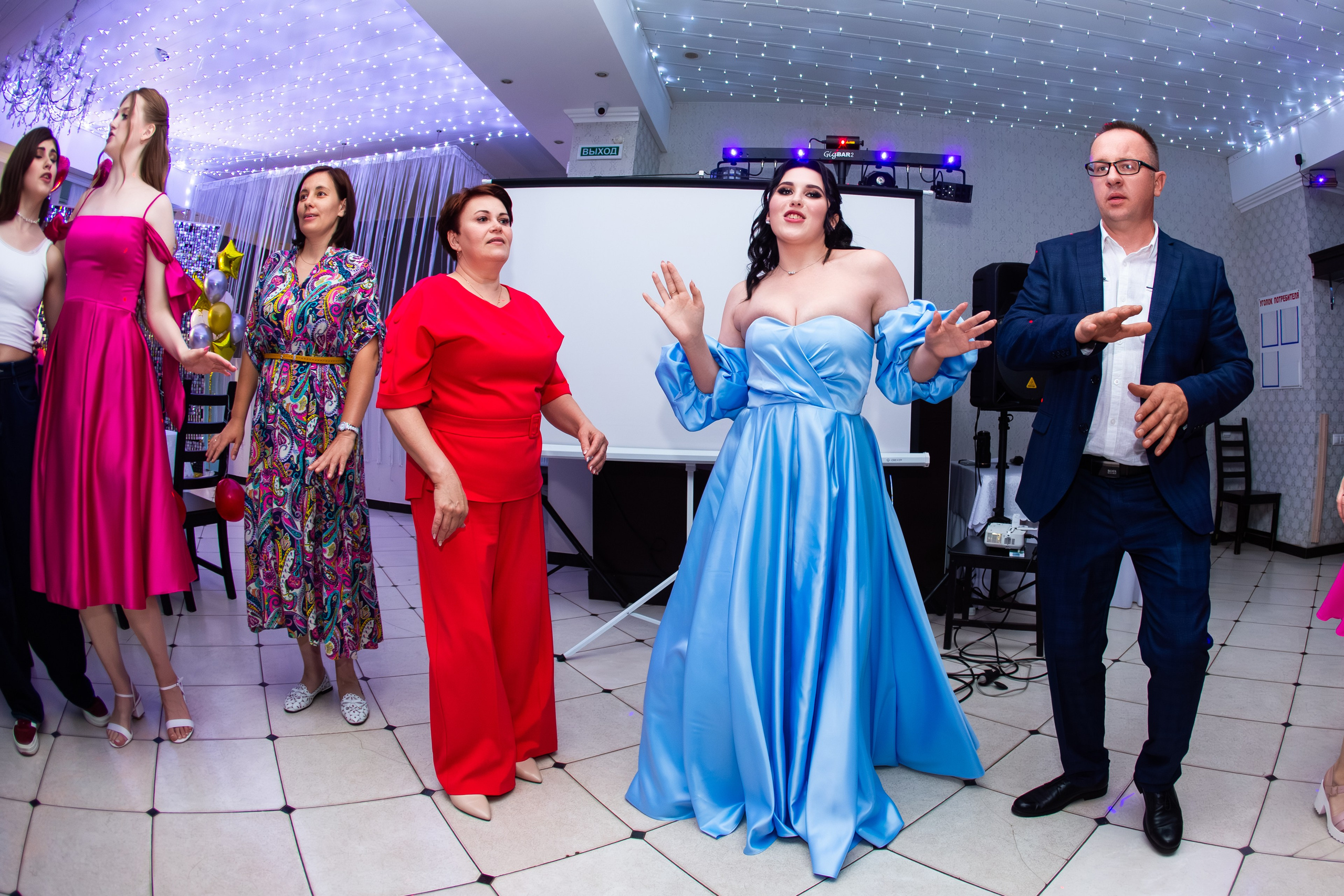 ВЫПУСКНОЙ ВЕЧЕР 2025 4 ШКОЛА. Профессиональный фотограф в Мценске и Орловской области