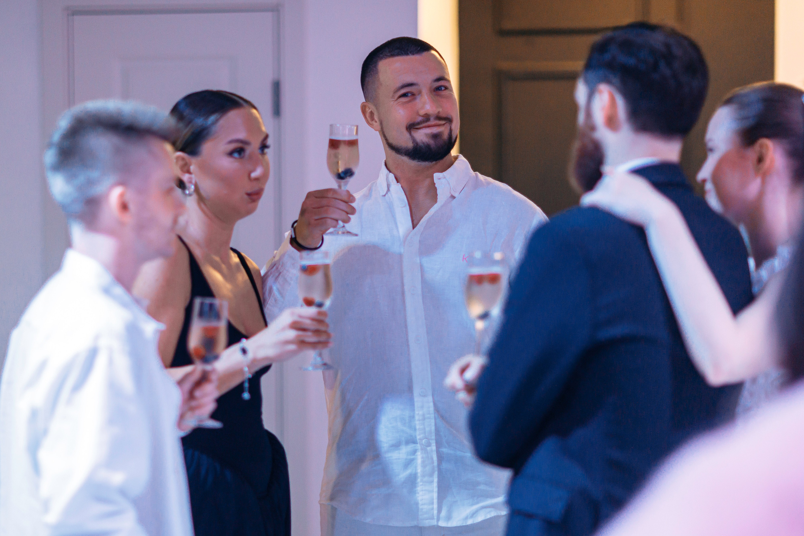 ЦВЕТ СЕЗОНА — РОЗОВЫЙ