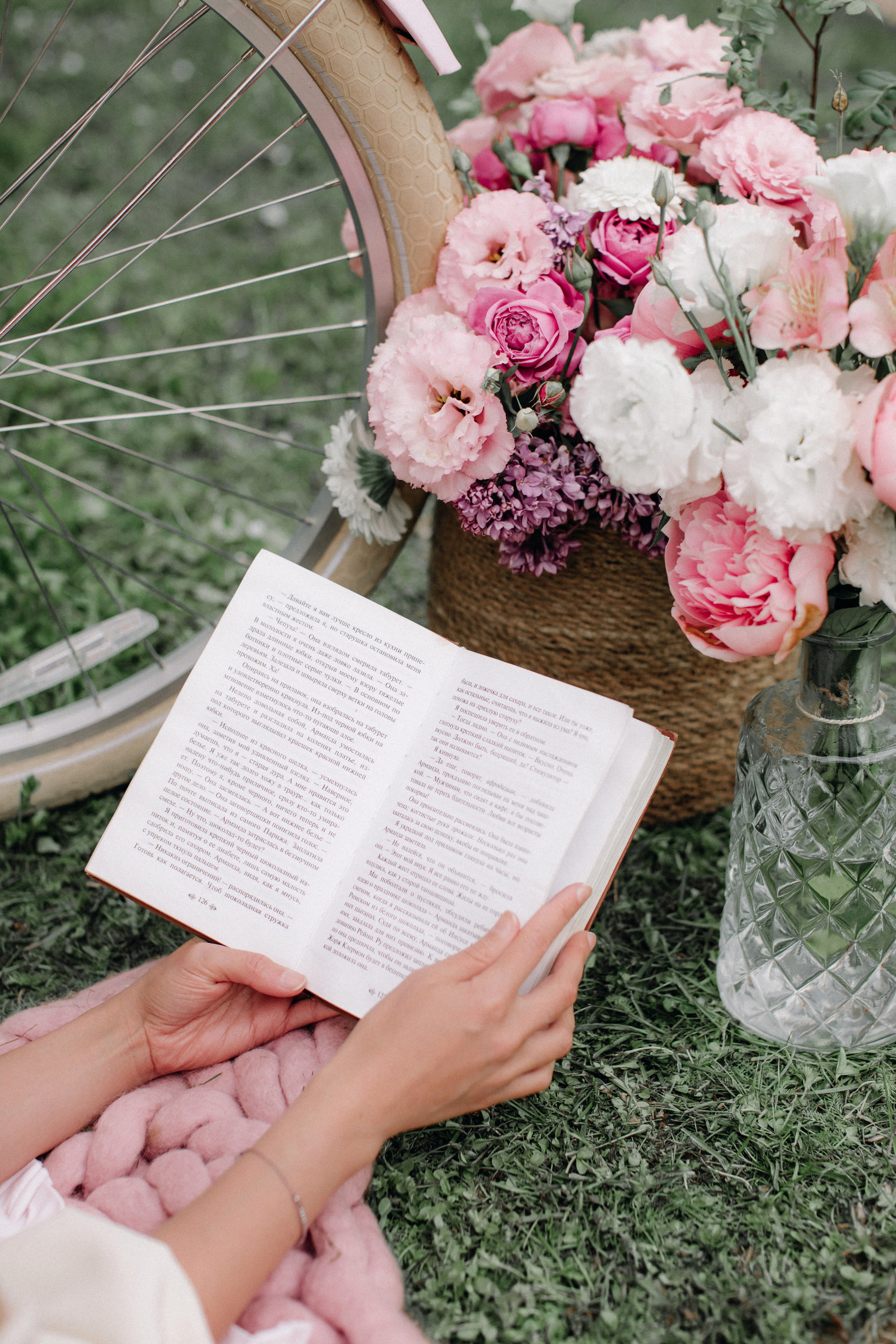 Юлия. Цветущий сад. Фотограф в Москве Ольга Сатони