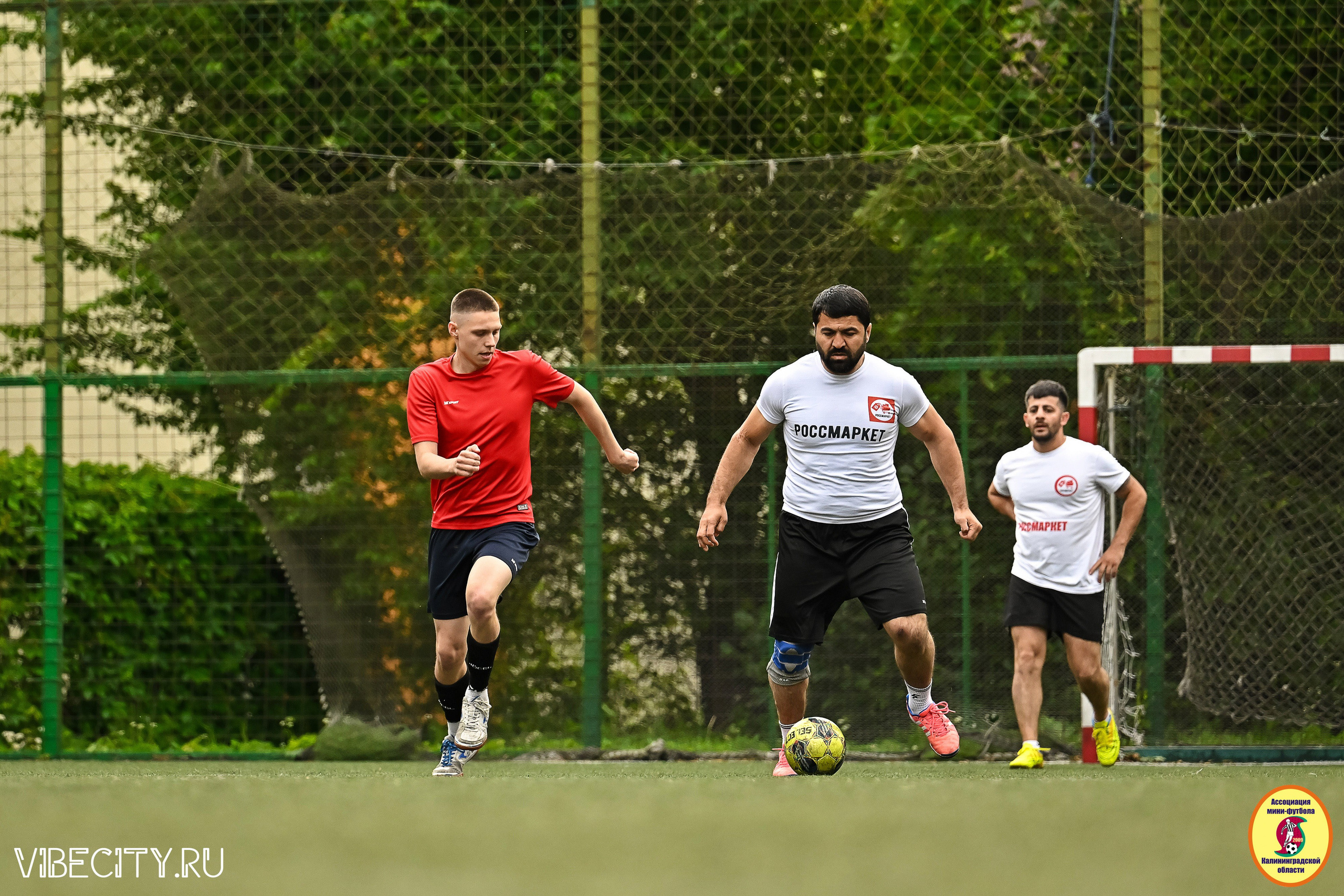 ИГРЫ МИНИ-ФУТБОЛЬНОЙ И КОРПОРАТИВНОЙ ЛИГИ. VIBECITY.RU Вайб Сити Ру Фоторепортажи Фотоотчеты Калининград