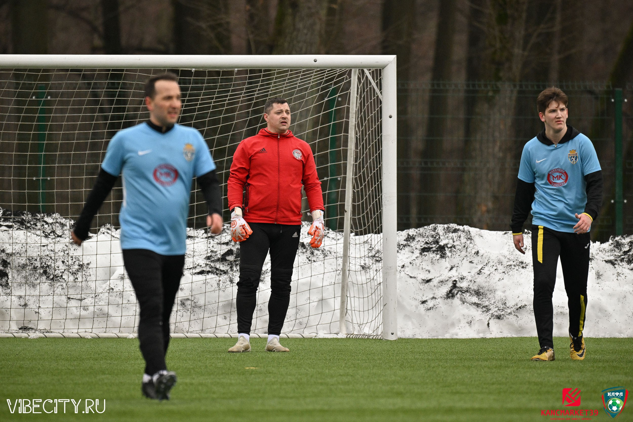 XX ЧЕМПИОНАТ КАЛИНИНГРАДСКОЙ ЛФЛ КАНЦМАРКЕТ39 сезона 2024–2025 гг. VIBECITY.RU Вайб Сити Ру Фоторепортажи Фотоотчеты Калининград