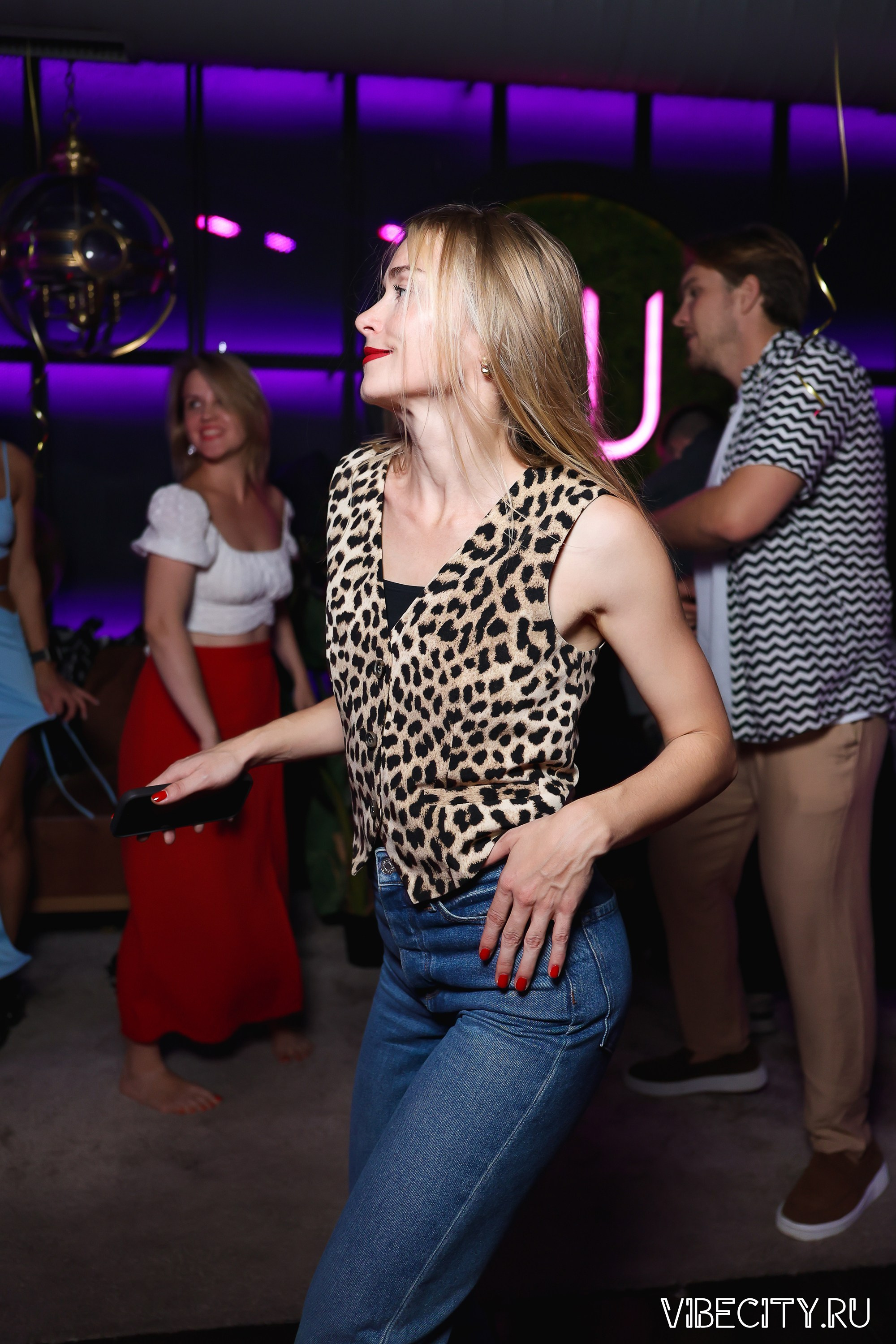 DOUBLE U. VIBECITY.RU Вайб Сити Ру Фоторепортажи Фотоотчеты Калининград