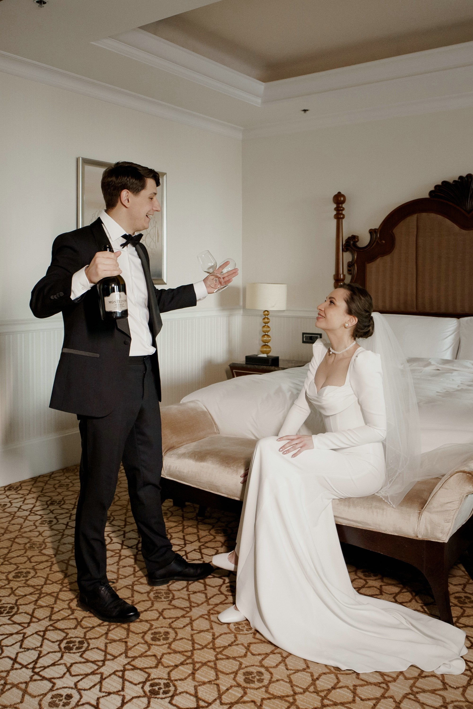 Фотосессия свадьбы в Lotte Plaza. Свадебный и семейный фотограф в Москве Светлана Зоткина