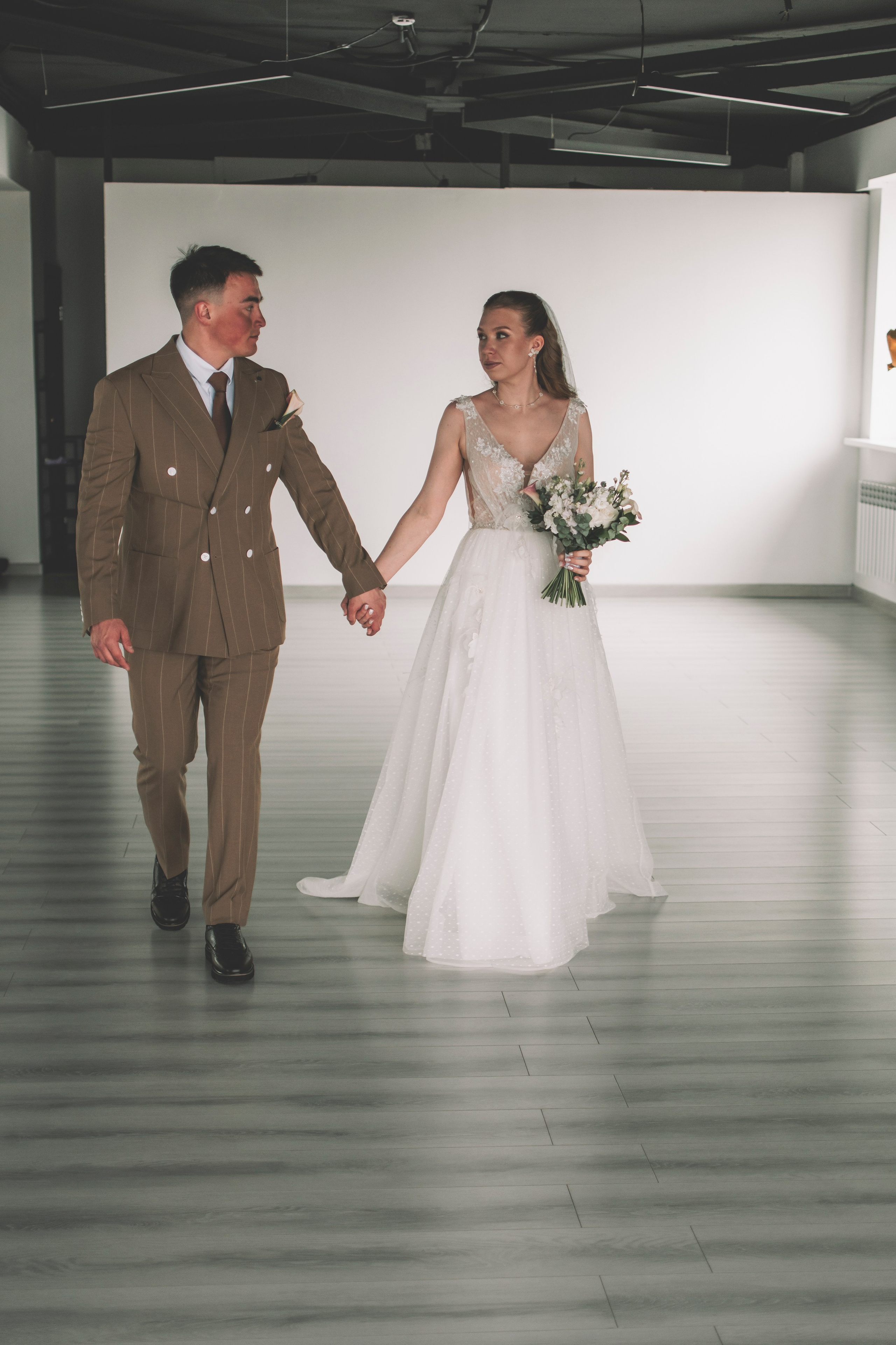 Альберт и Анастасия (Студийная фотосессия, роспись в ДК Нефтяник + фотосессия с гостями). Семейный и свадебный фотограф Губкинский и Ставрополь