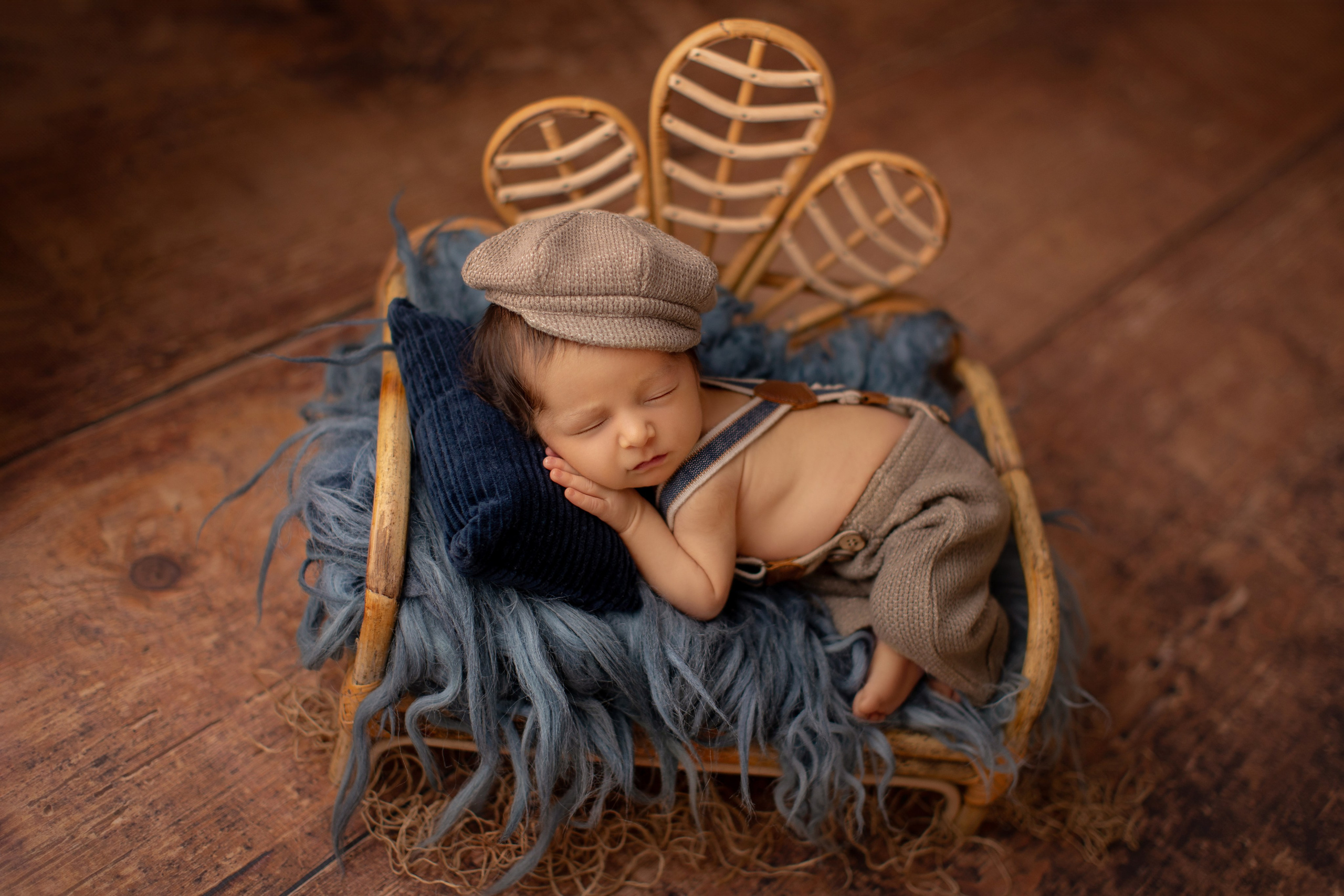 Диванчик. Фотограф новорожденных, семейный фотограф в Санкт-Петербурге