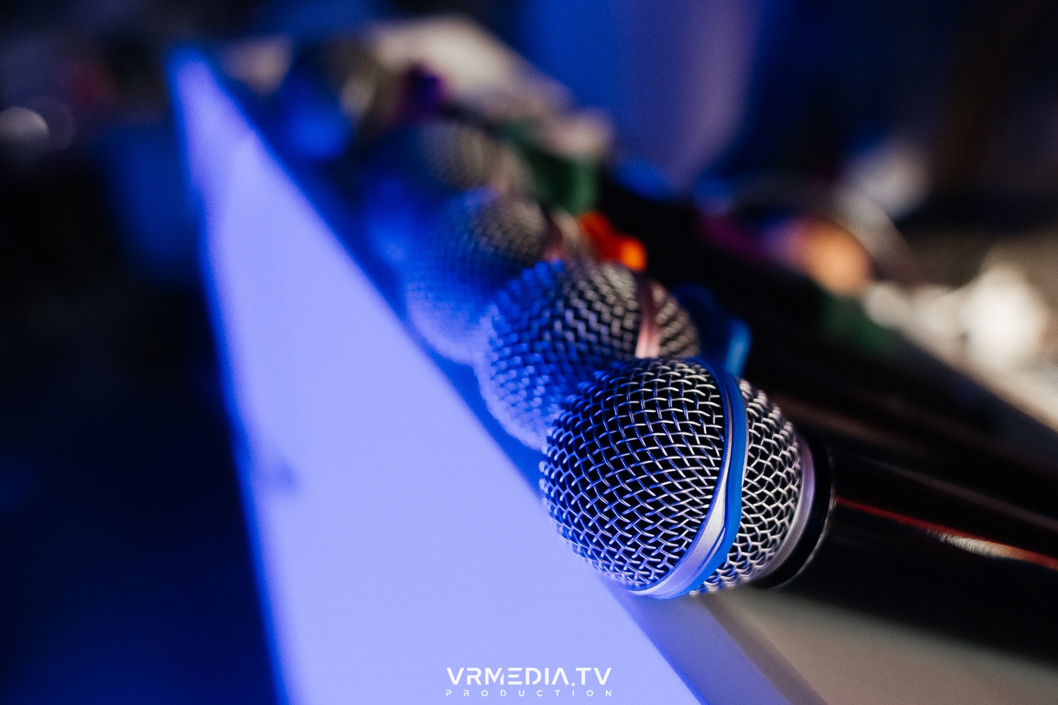 8 марта в караоке-ресторане «Голос»